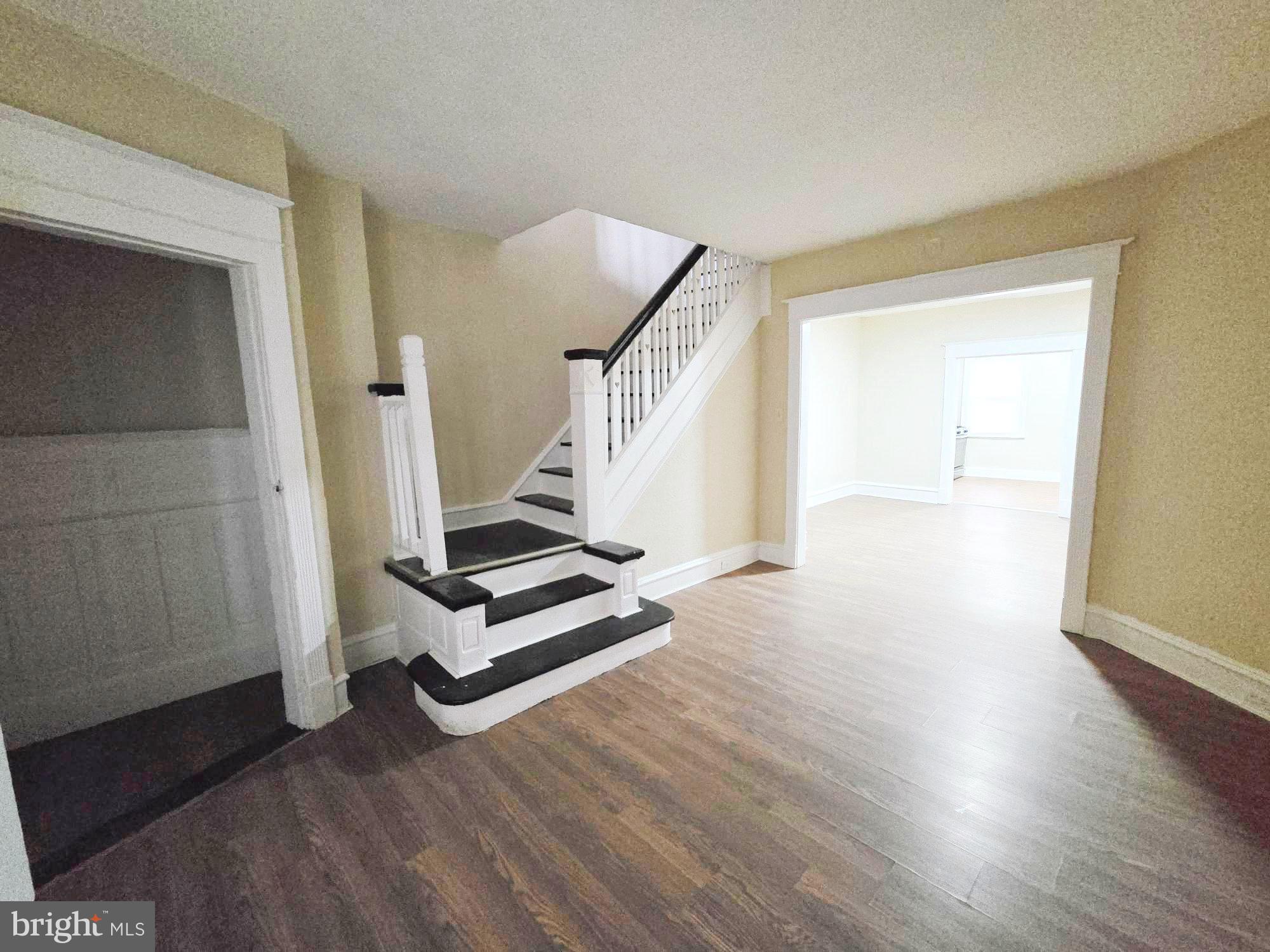 LOGAN - Residential Lease