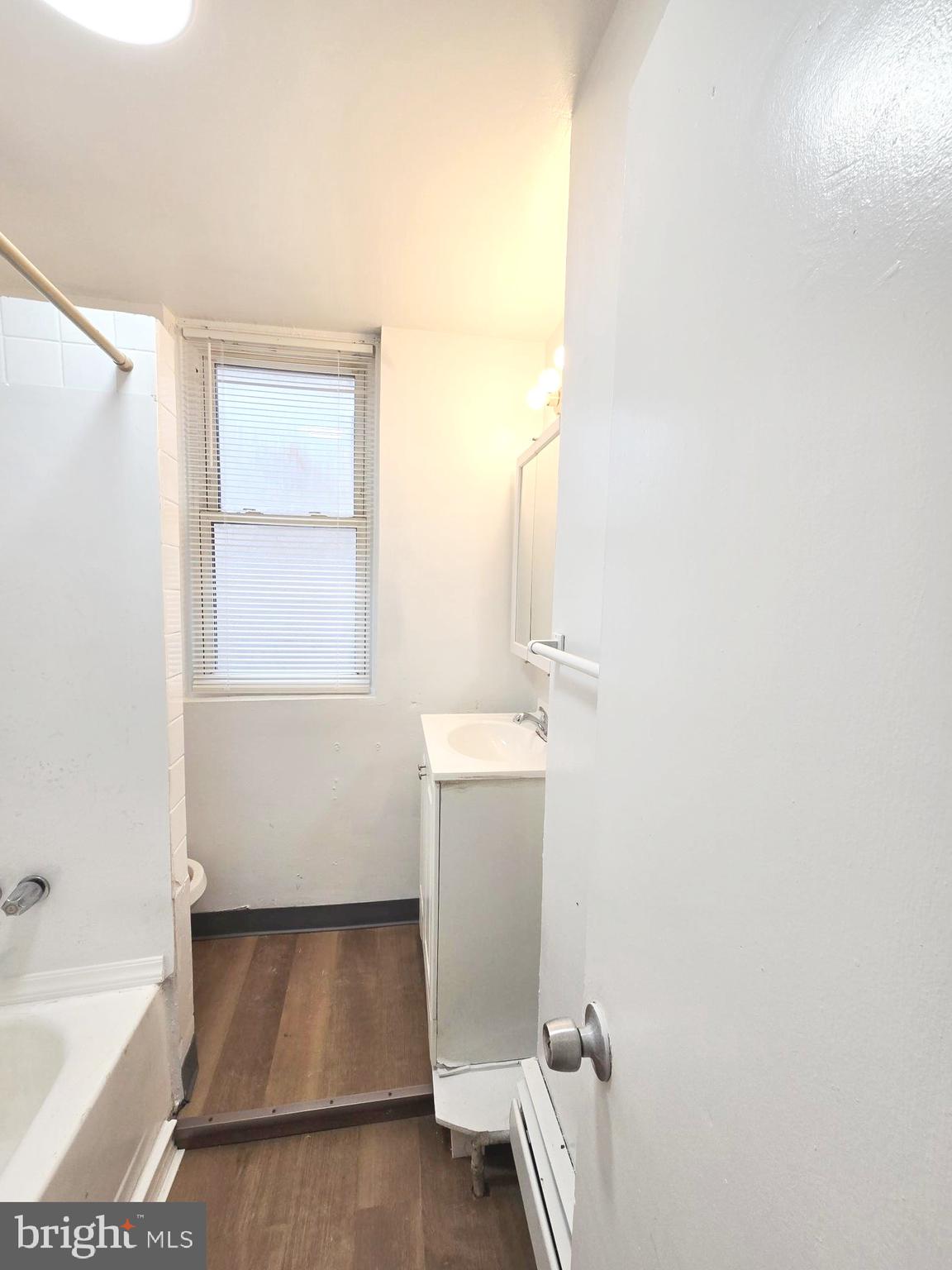 LOGAN - Residential Lease