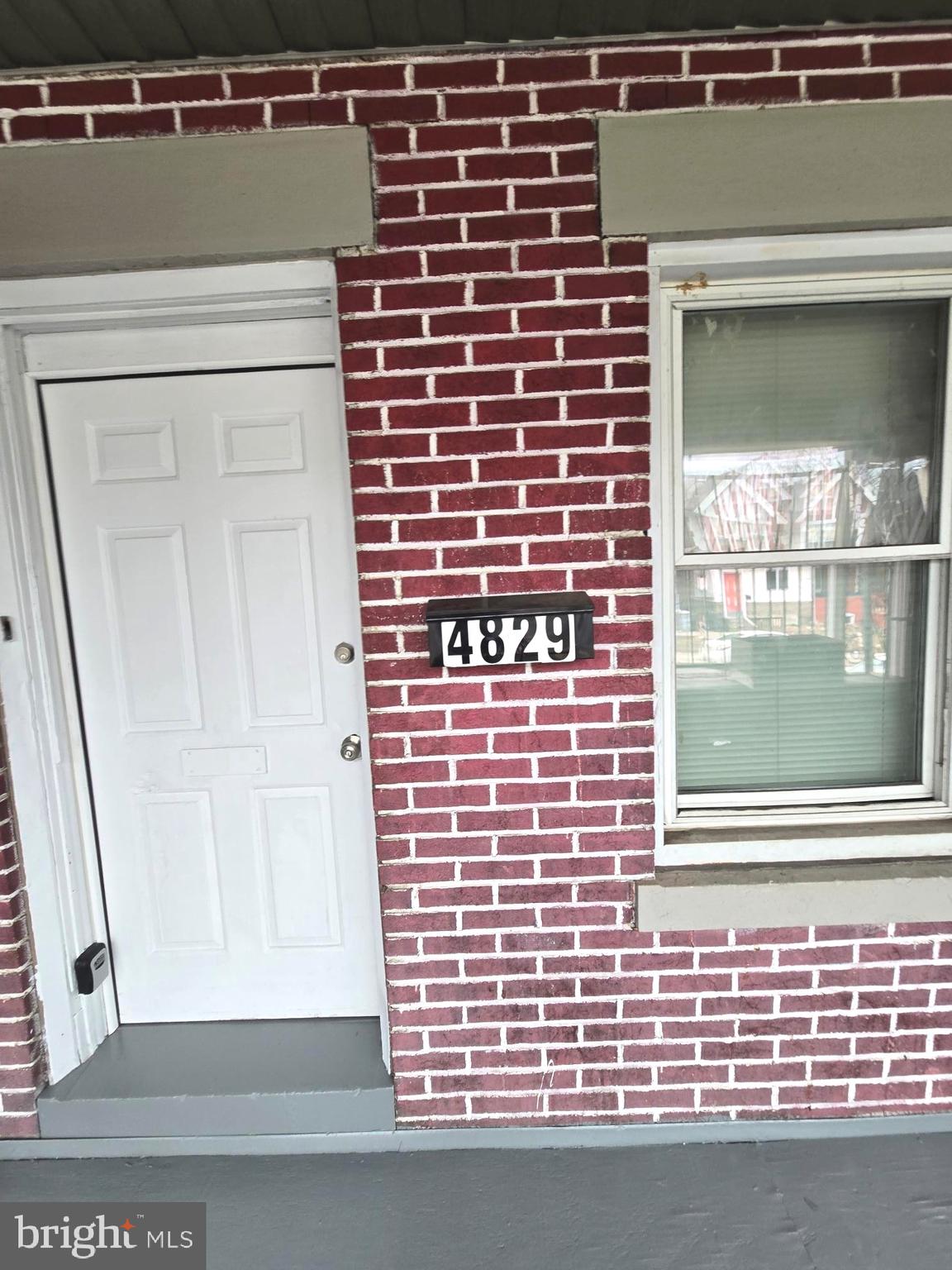 LOGAN - Residential Lease