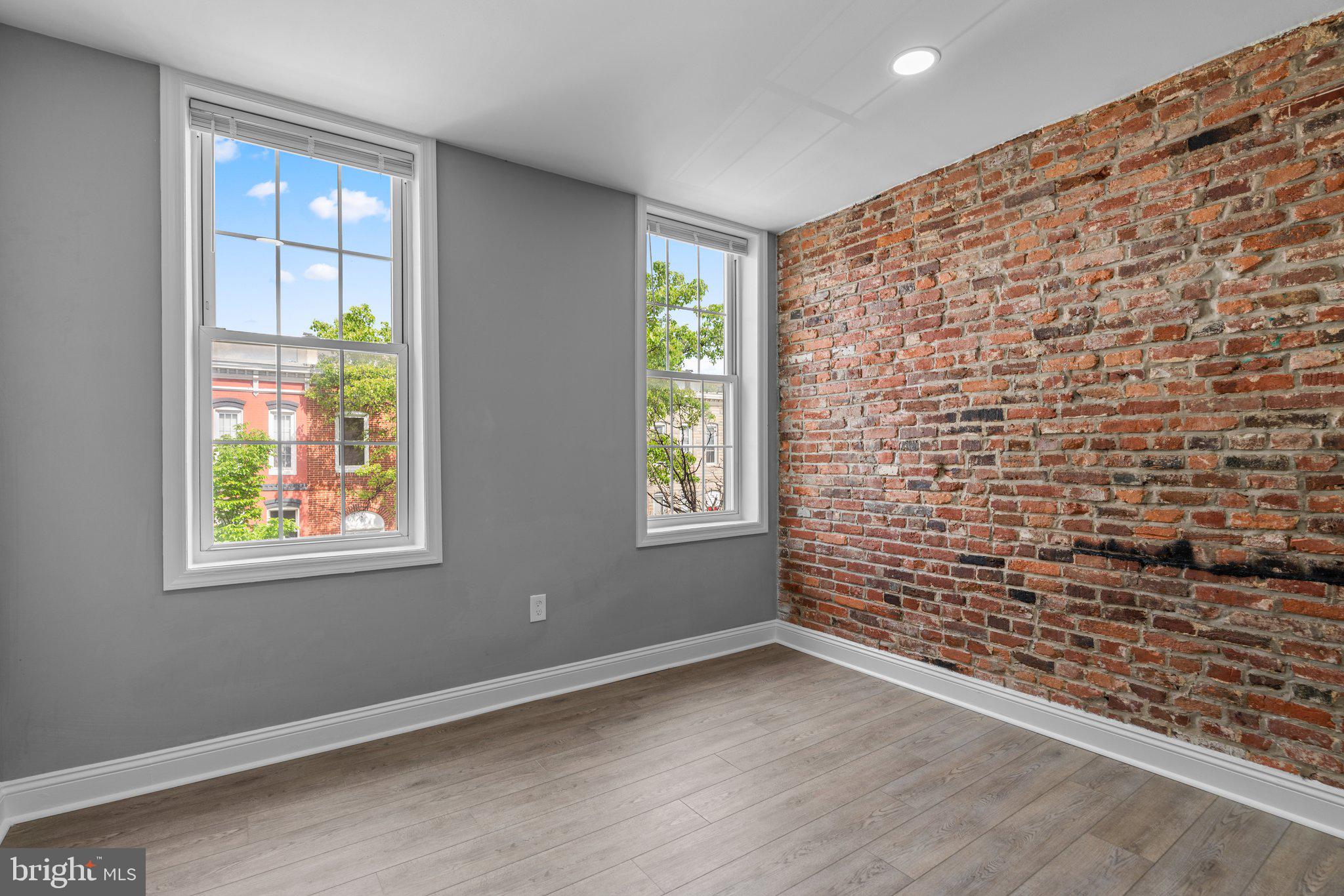 WASHINGTON VILLAGE - Residential Lease