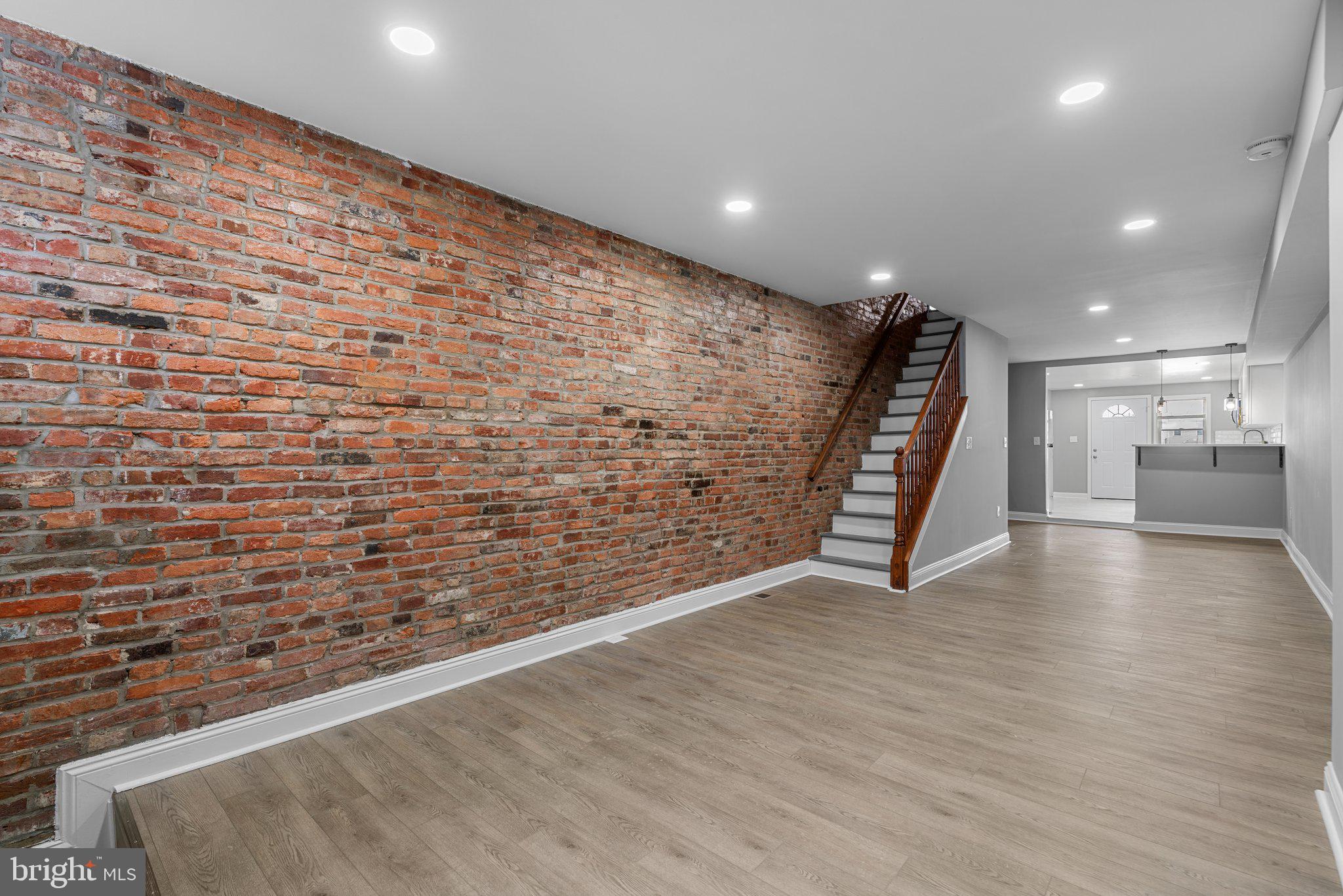 WASHINGTON VILLAGE - Residential Lease