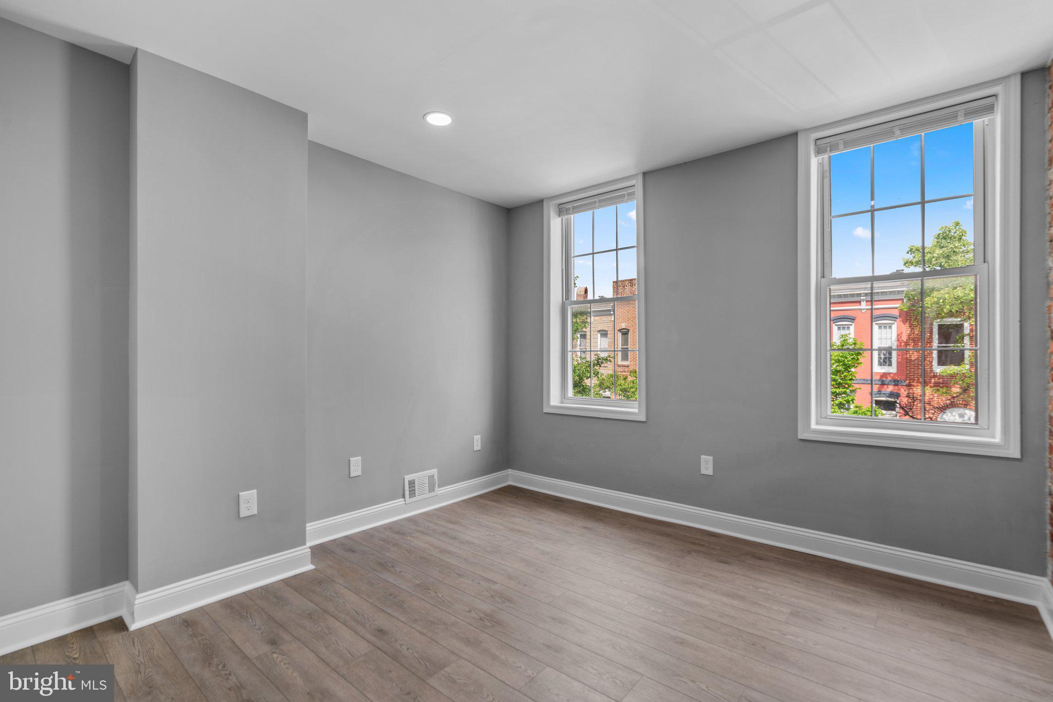 WASHINGTON VILLAGE - Residential Lease