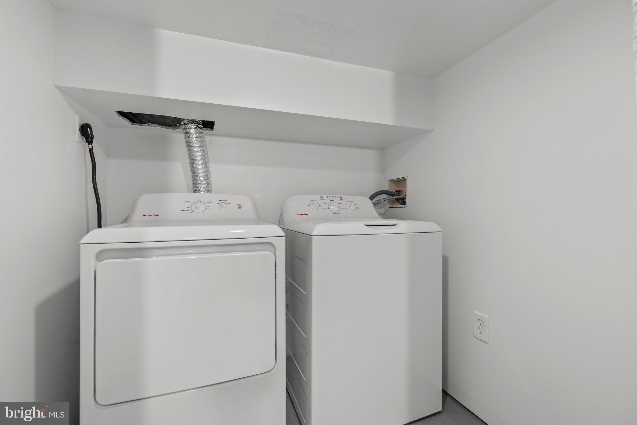 WASHINGTON VILLAGE - Residential Lease