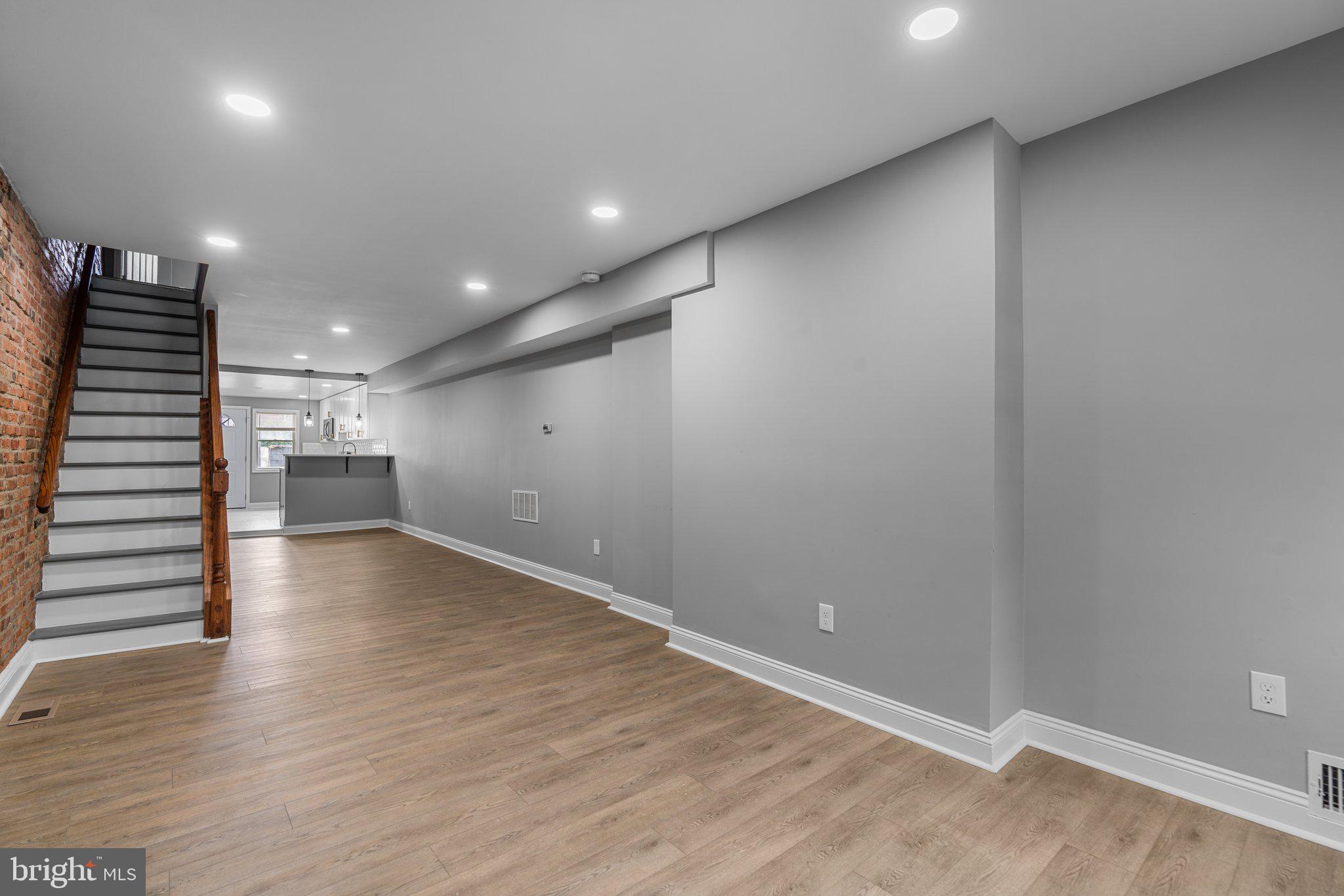 WASHINGTON VILLAGE - Residential Lease