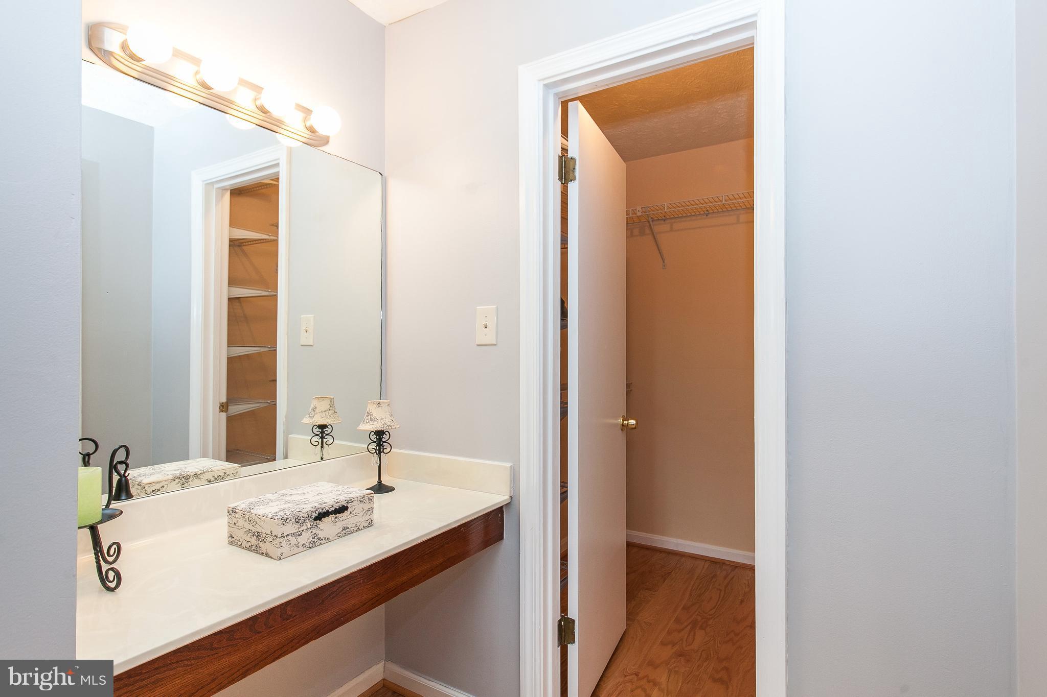 THE OAKTON - Residential