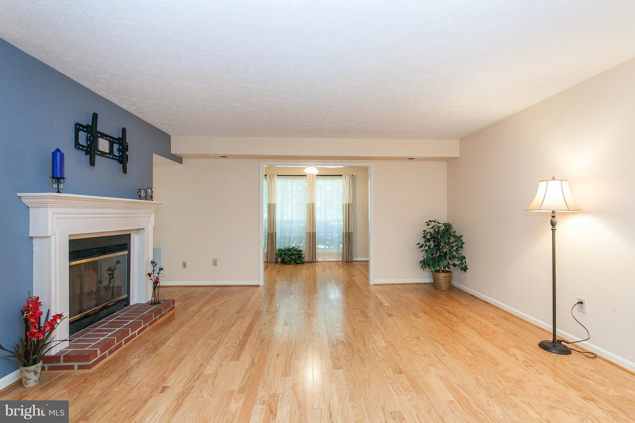 THE OAKTON - Residential