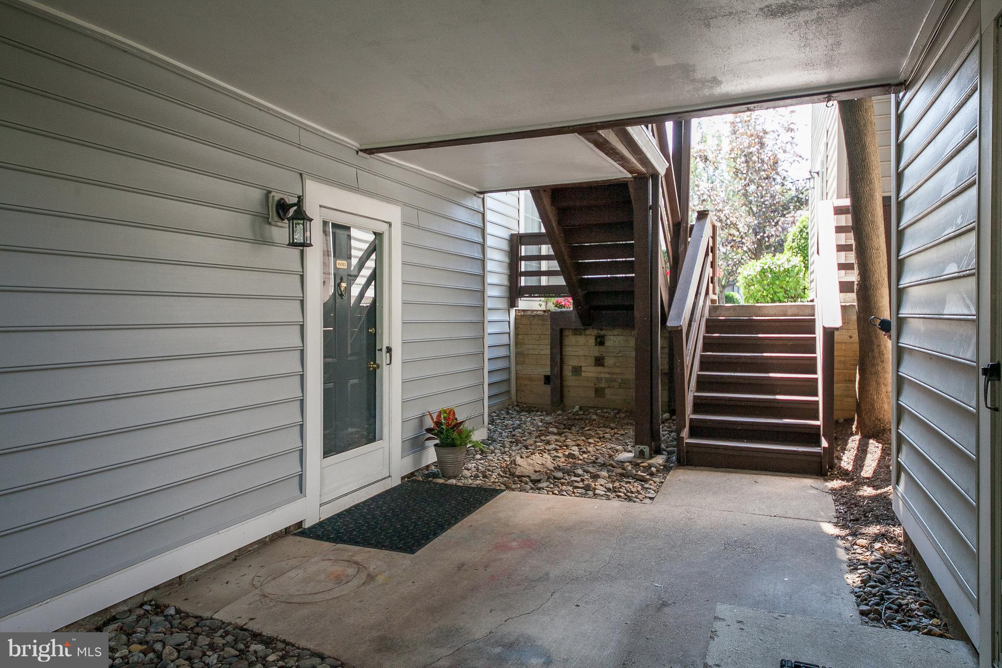 THE OAKTON - Residential