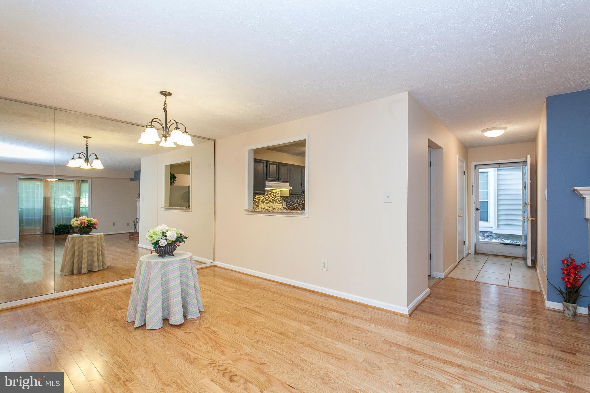 THE OAKTON - Residential