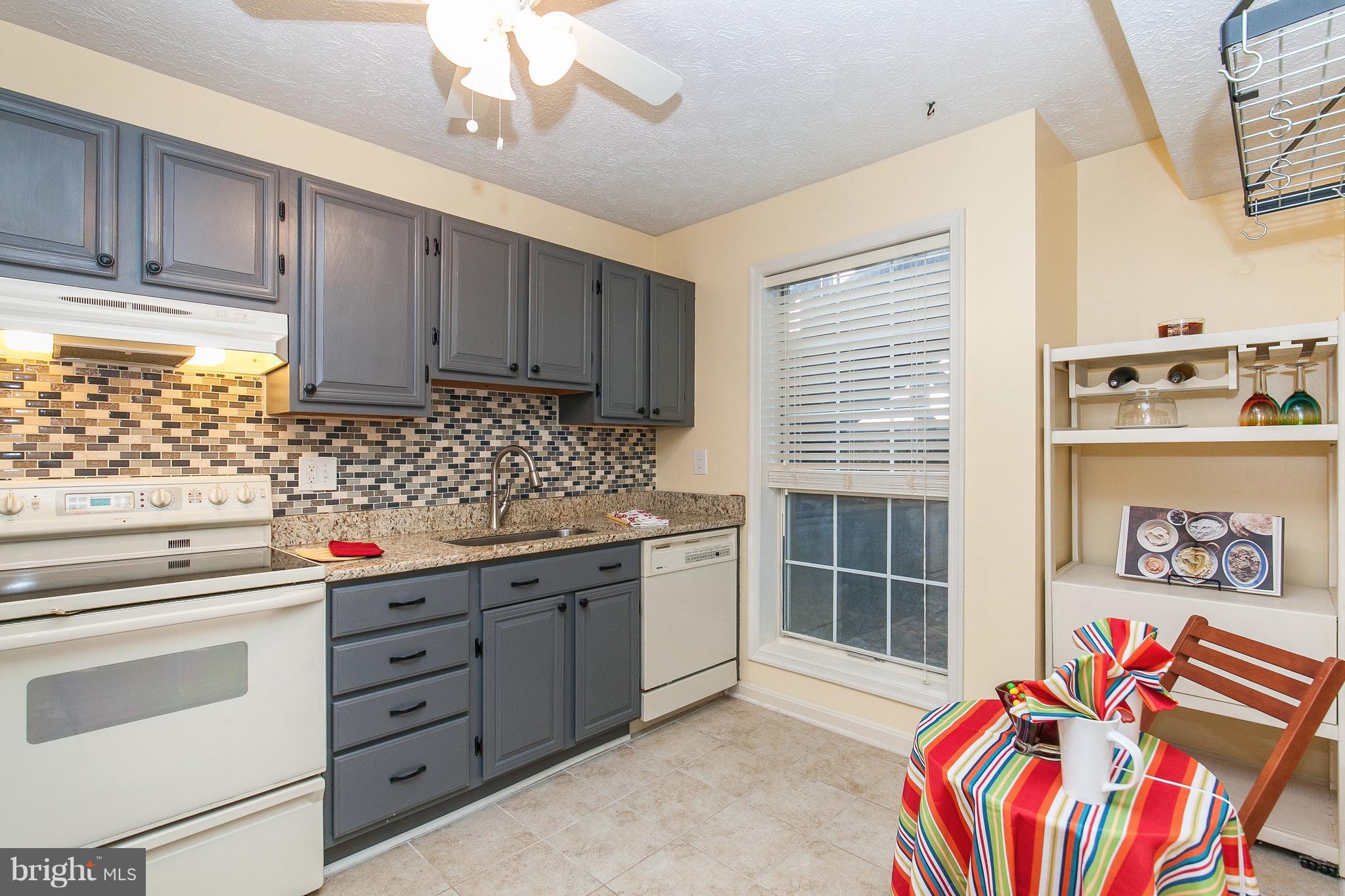 THE OAKTON - Residential