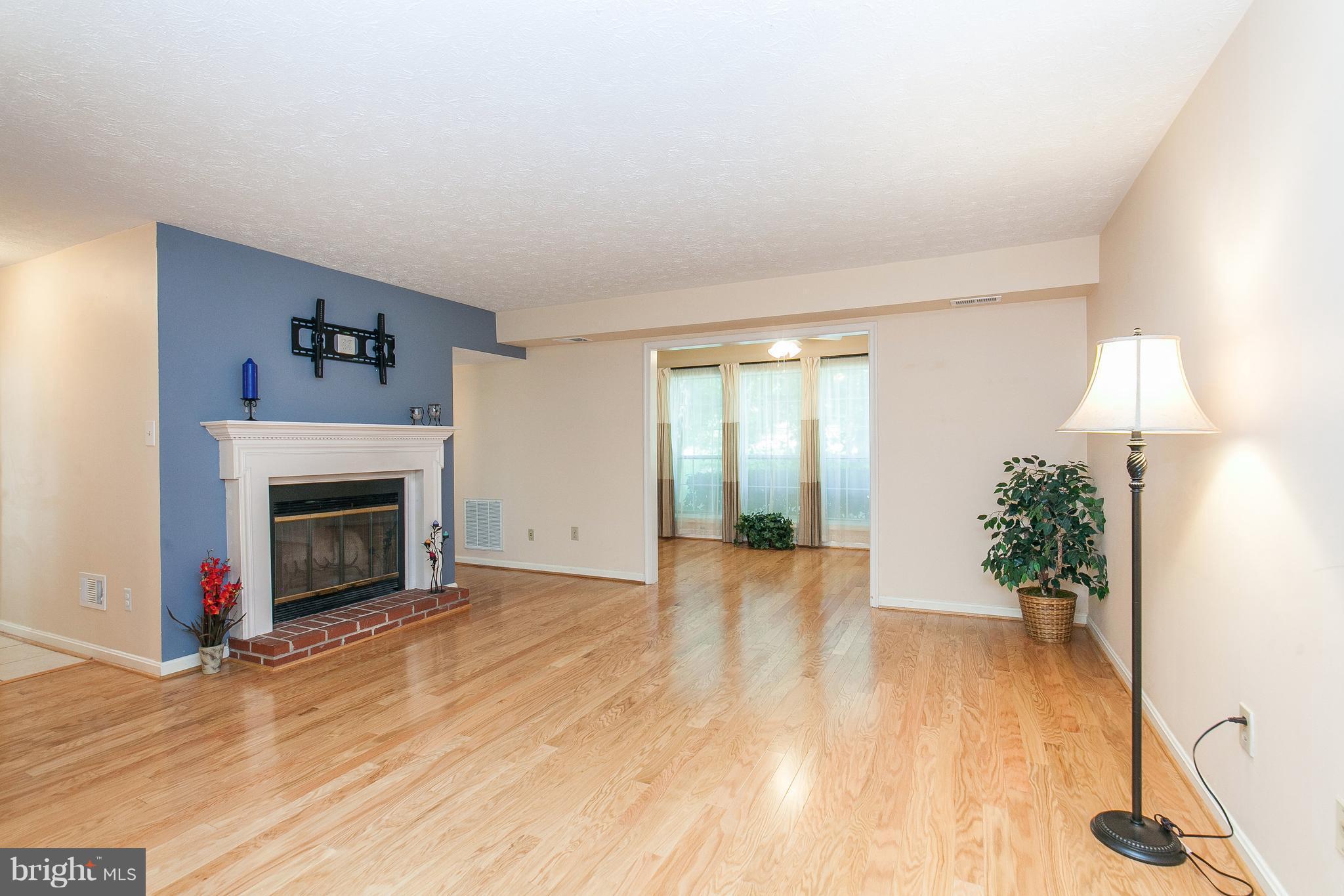 THE OAKTON - Residential