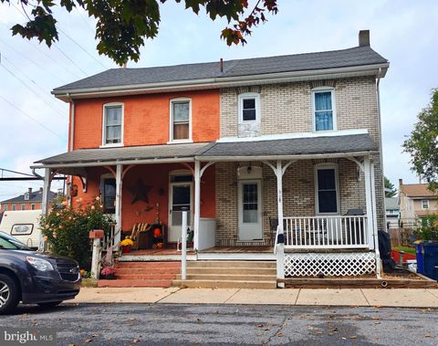 Photo of 43 Gay Street E, CHRISTIANA, PA 17509 (MLS # PALA2077258)