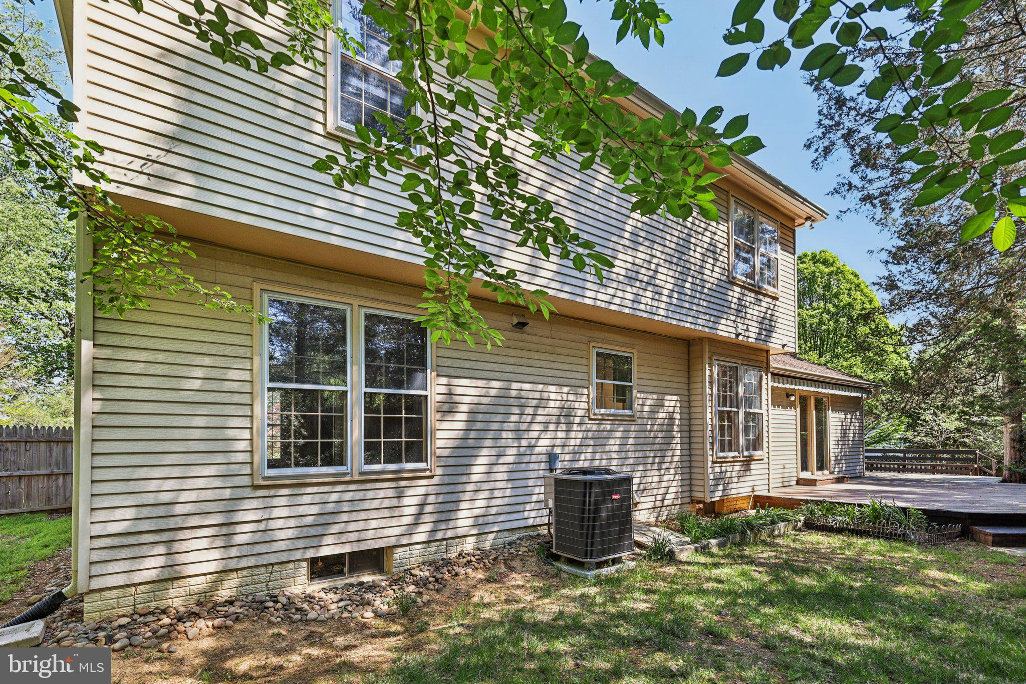 FALLS BEND - Residential