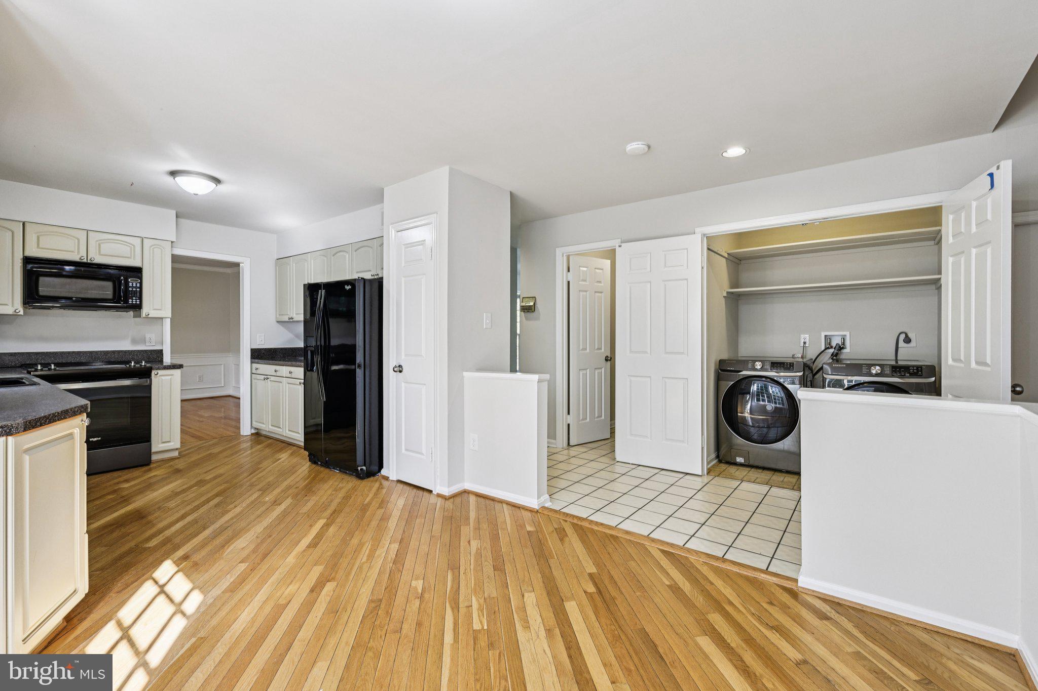 FALLS BEND - Residential