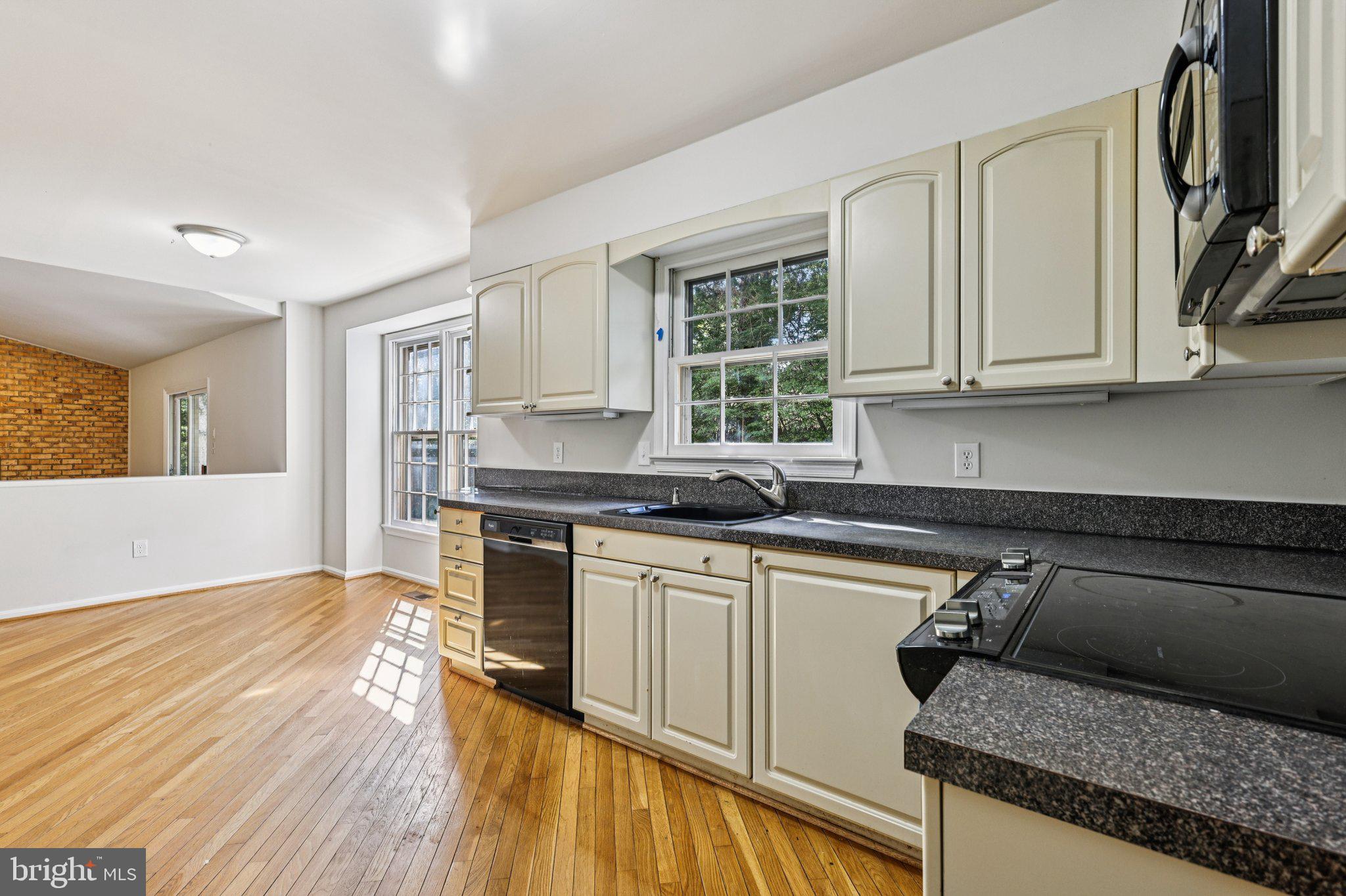 FALLS BEND - Residential