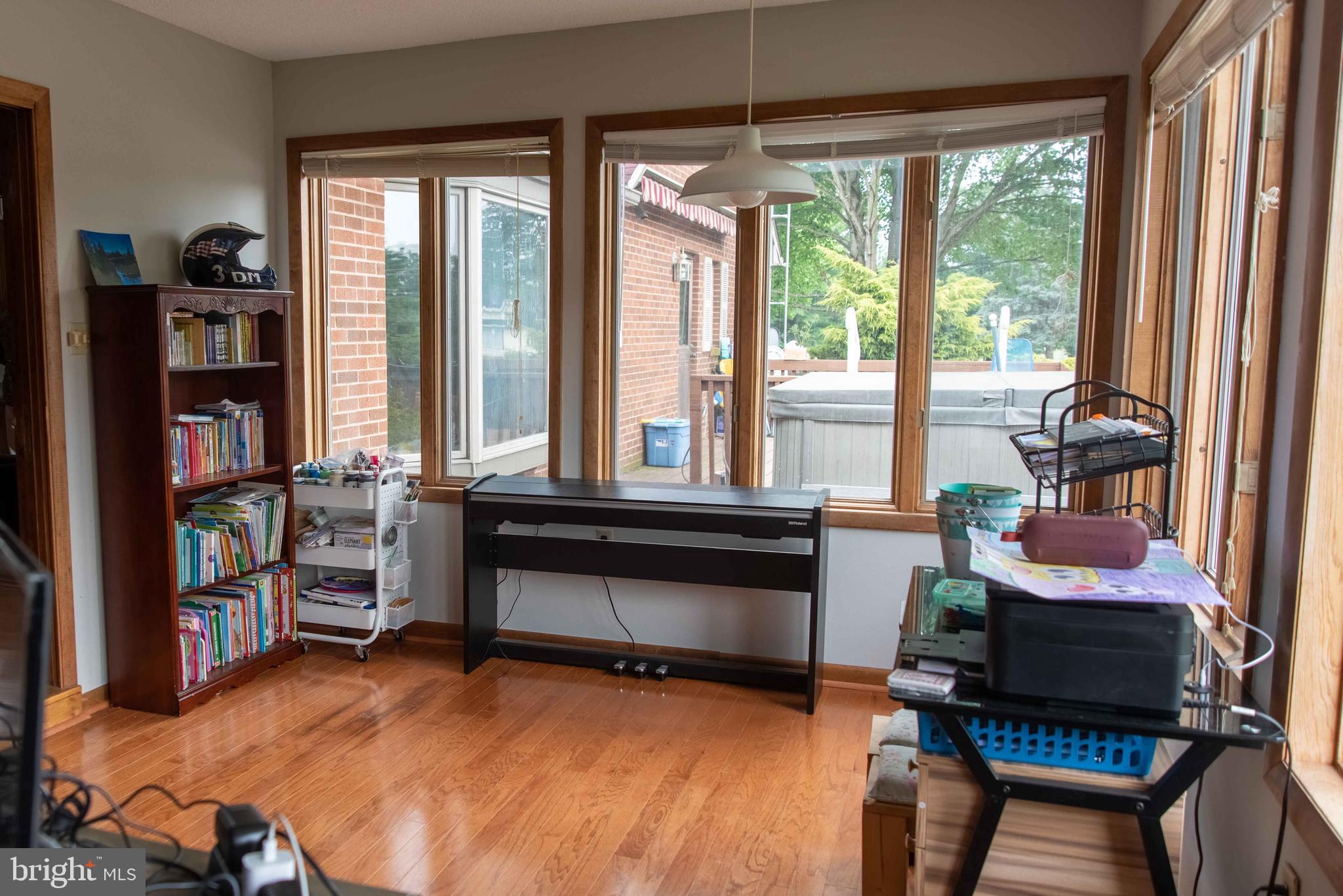 WINFIELD - Residential