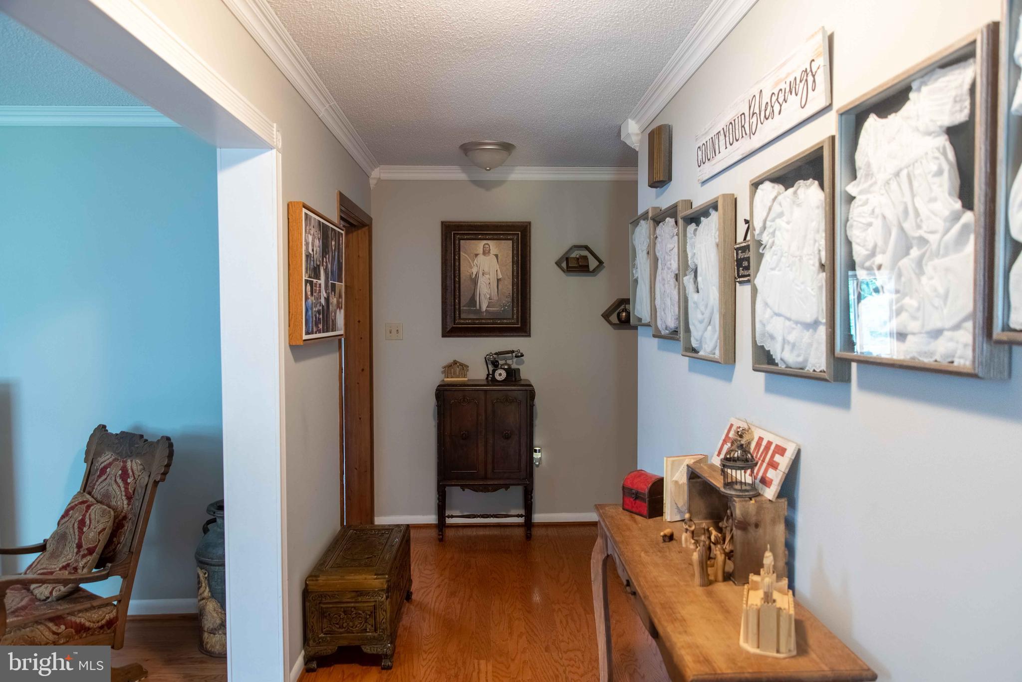 WINFIELD - Residential