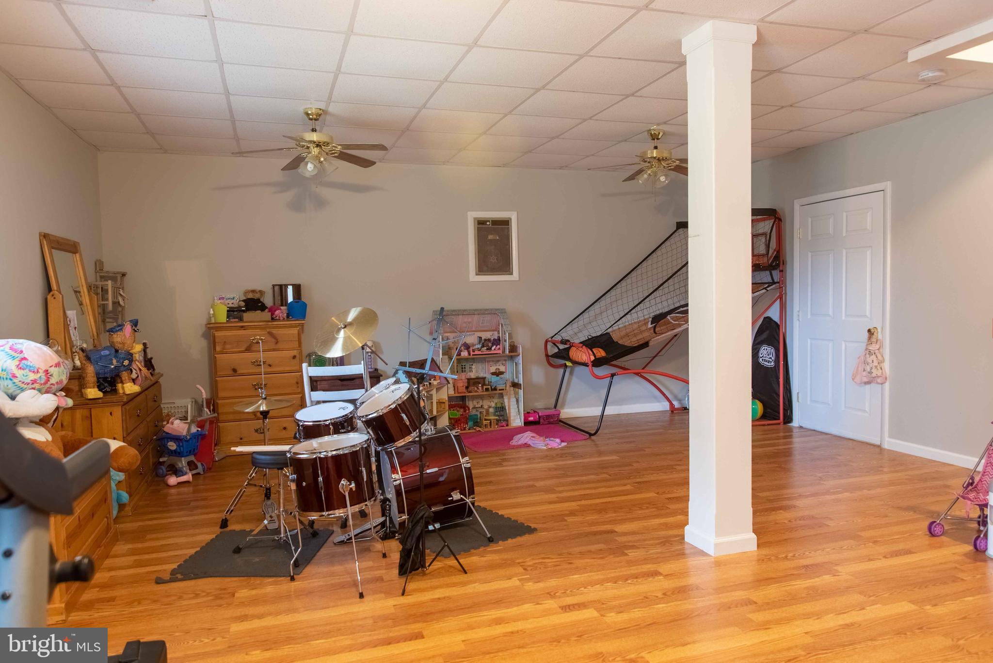 WINFIELD - Residential