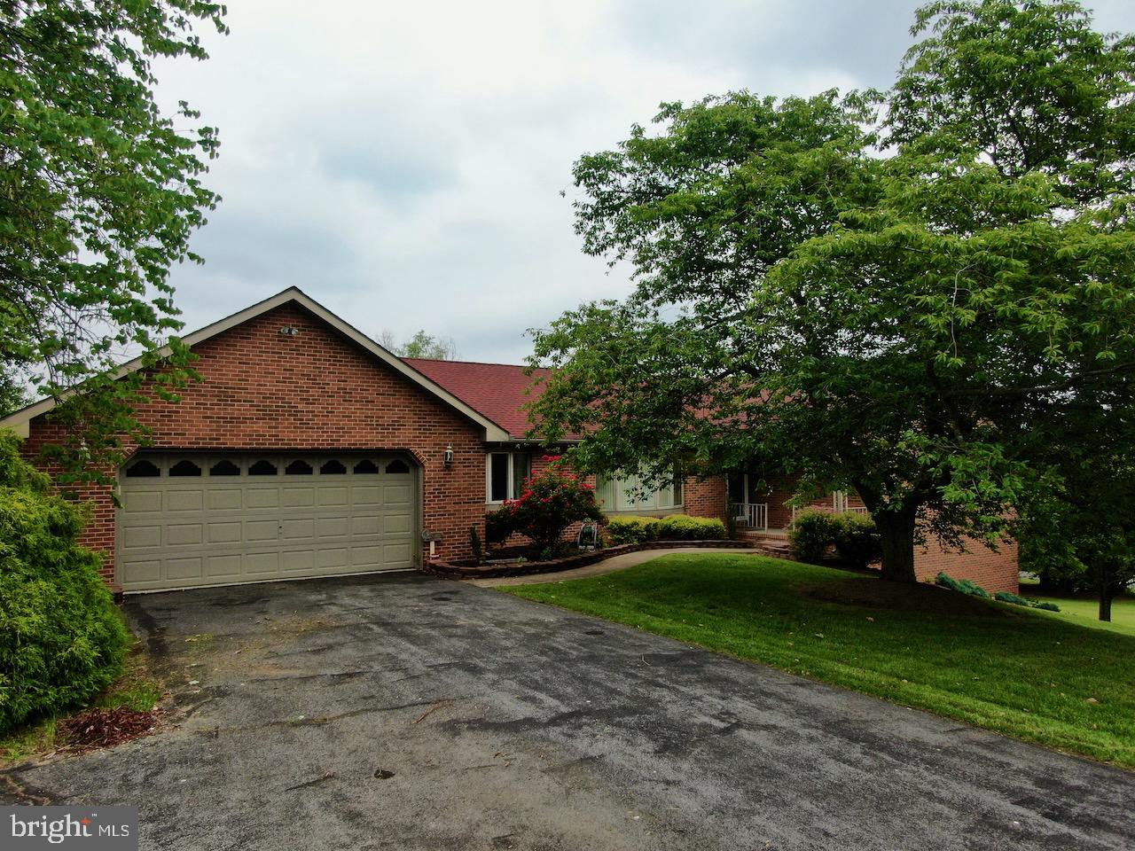 WINFIELD - Residential