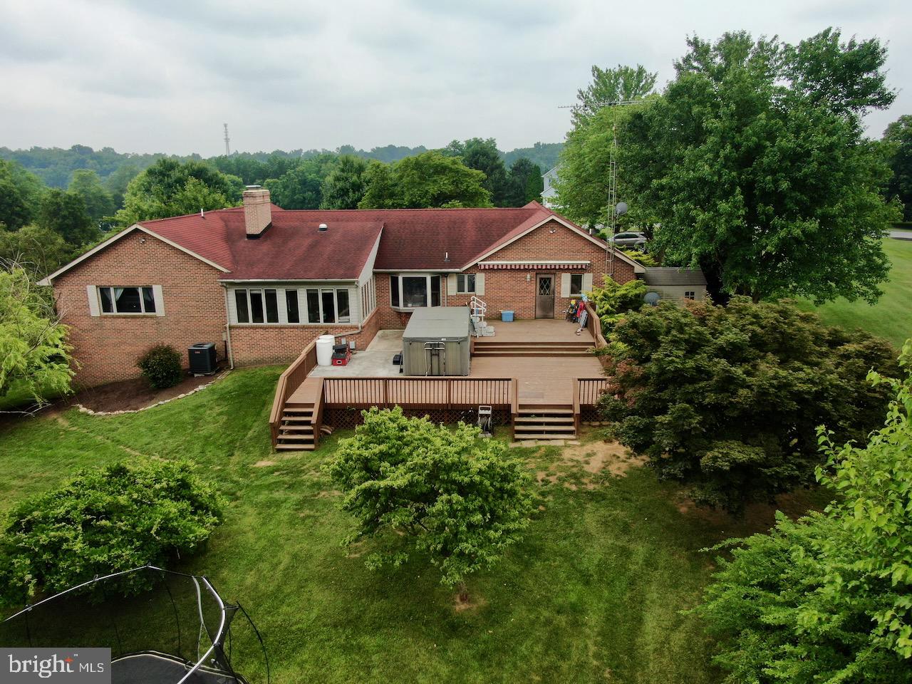 WINFIELD - Residential