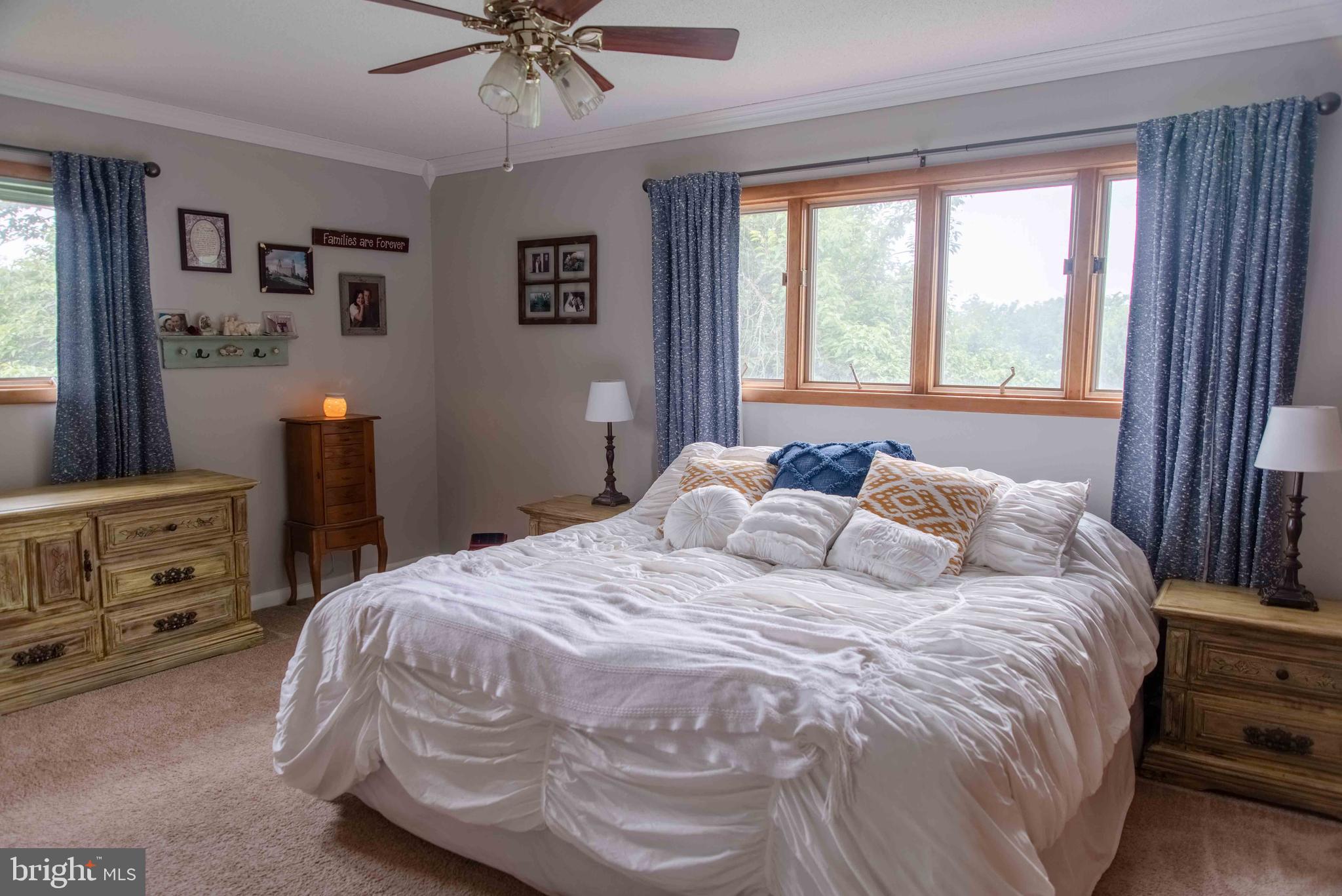 WINFIELD - Residential