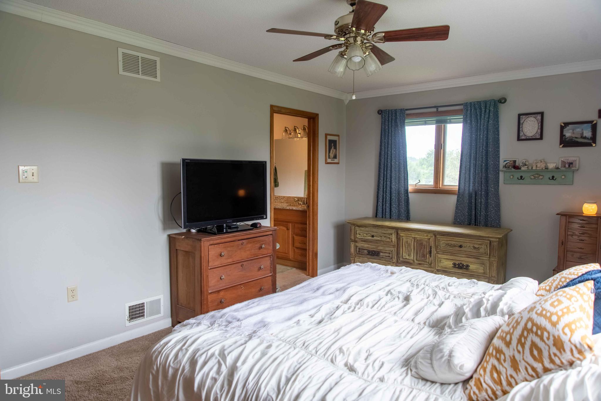 WINFIELD - Residential