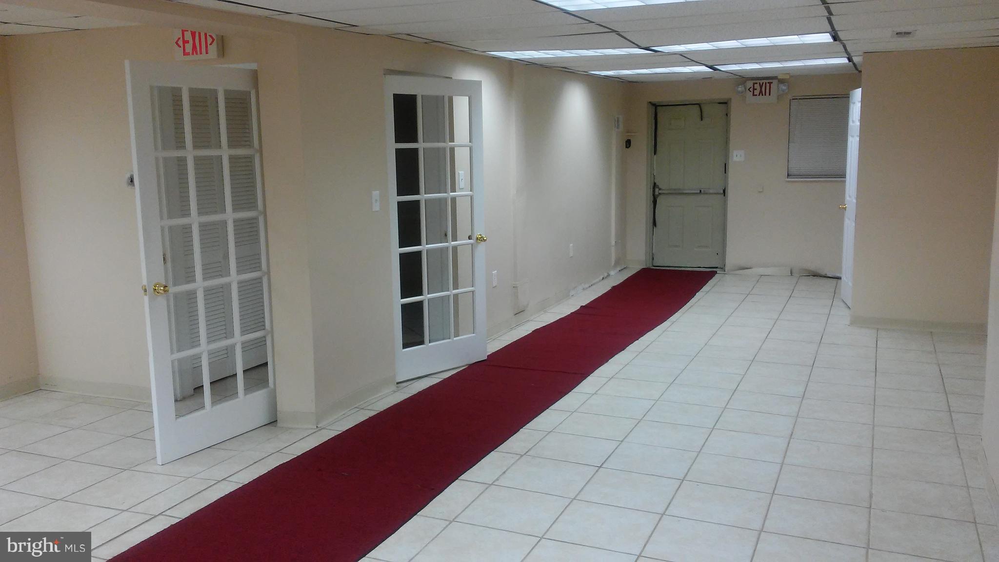 BLENHEIM - Commercial Lease