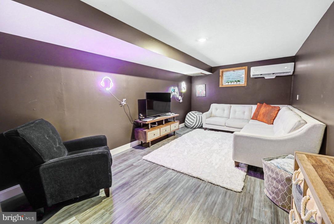 CAROL ACRES - Residential