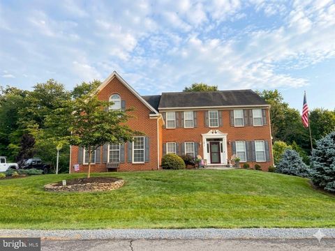 Photo of 6871 Emma Court, WARRENTON, VA 20187 (MLS # VAFQ2023082)
