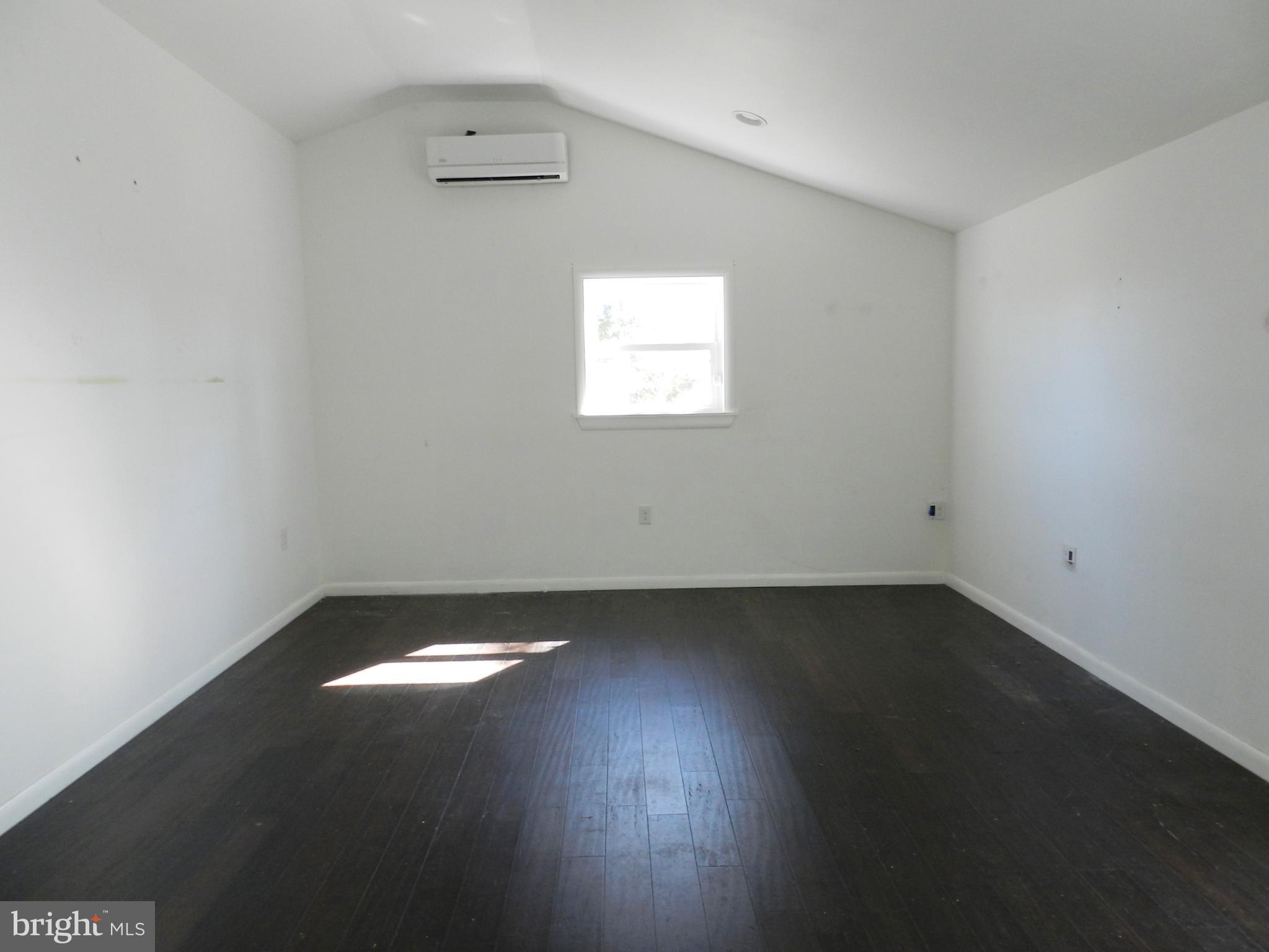 MAPLE SPRINGS ACRES - Residential