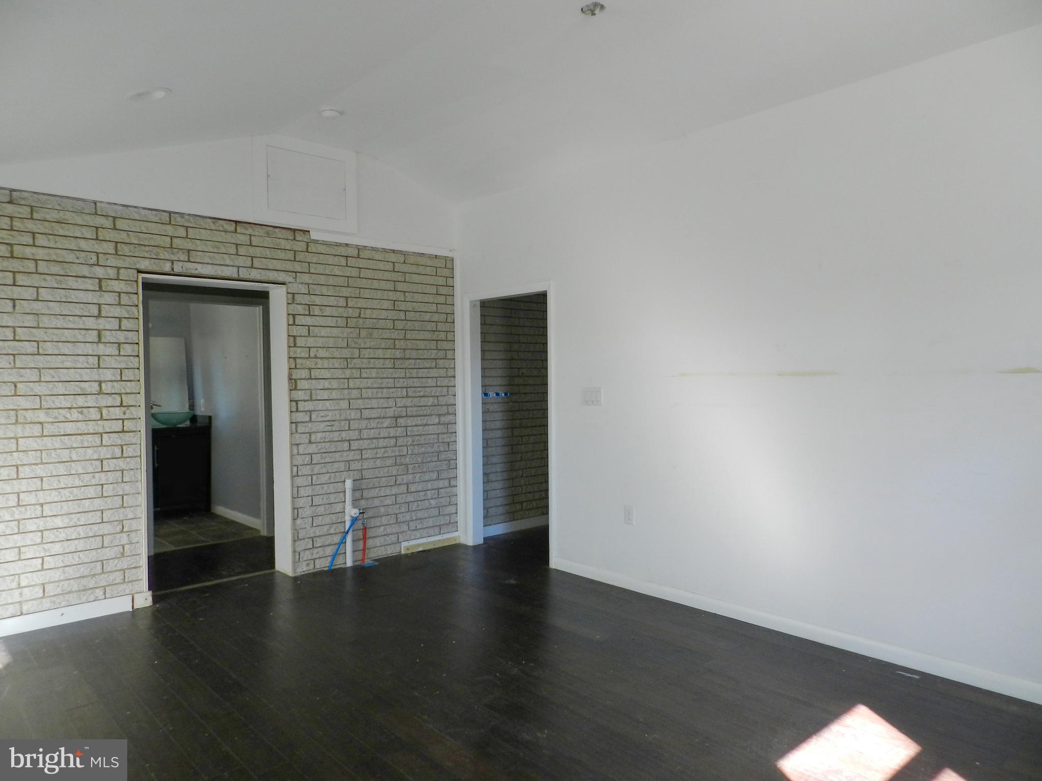 MAPLE SPRINGS ACRES - Residential