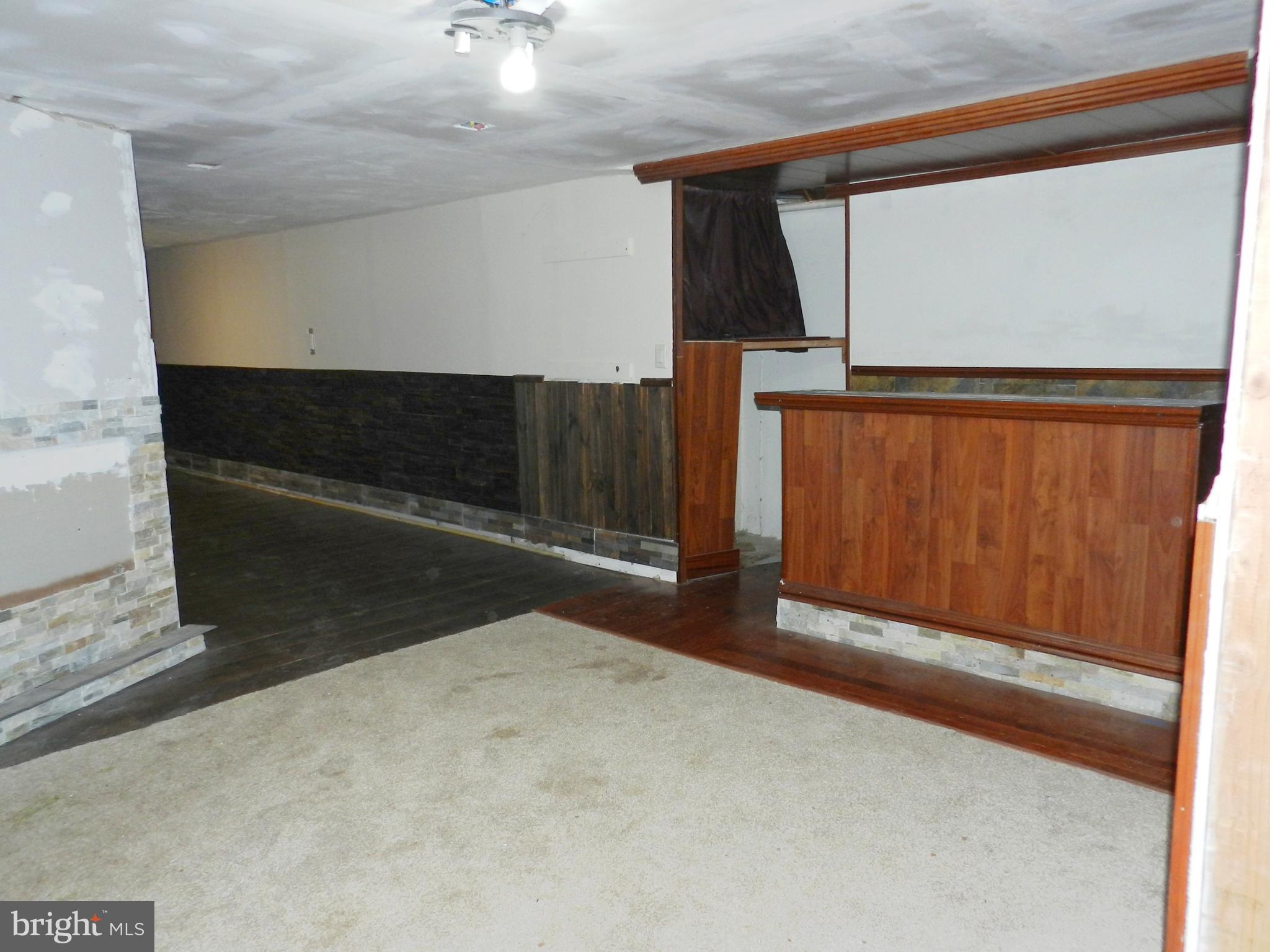 MAPLE SPRINGS ACRES - Residential