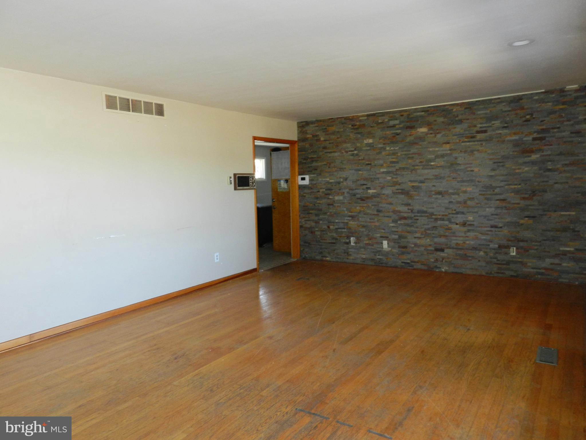 MAPLE SPRINGS ACRES - Residential