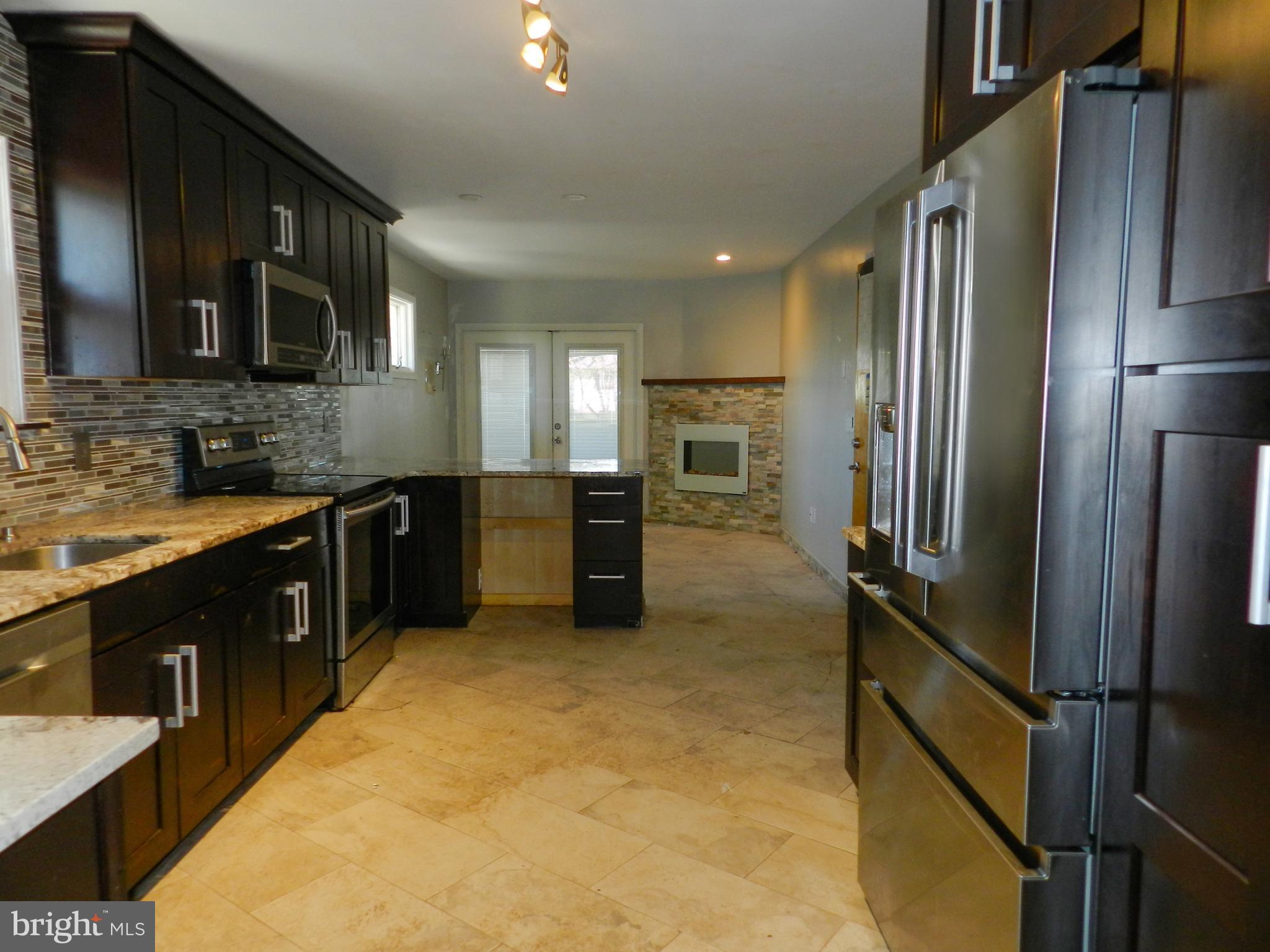 MAPLE SPRINGS ACRES - Residential