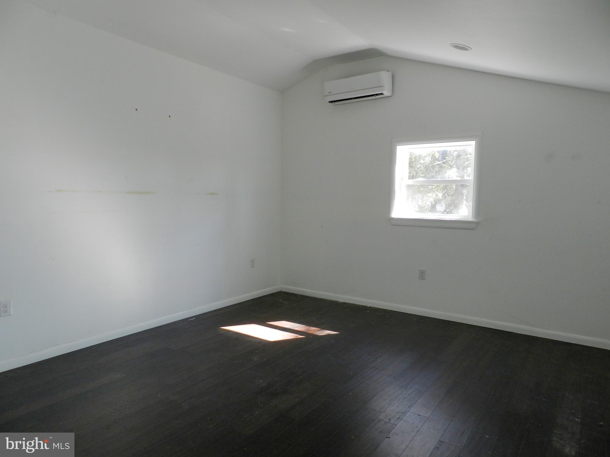 MAPLE SPRINGS ACRES - Residential