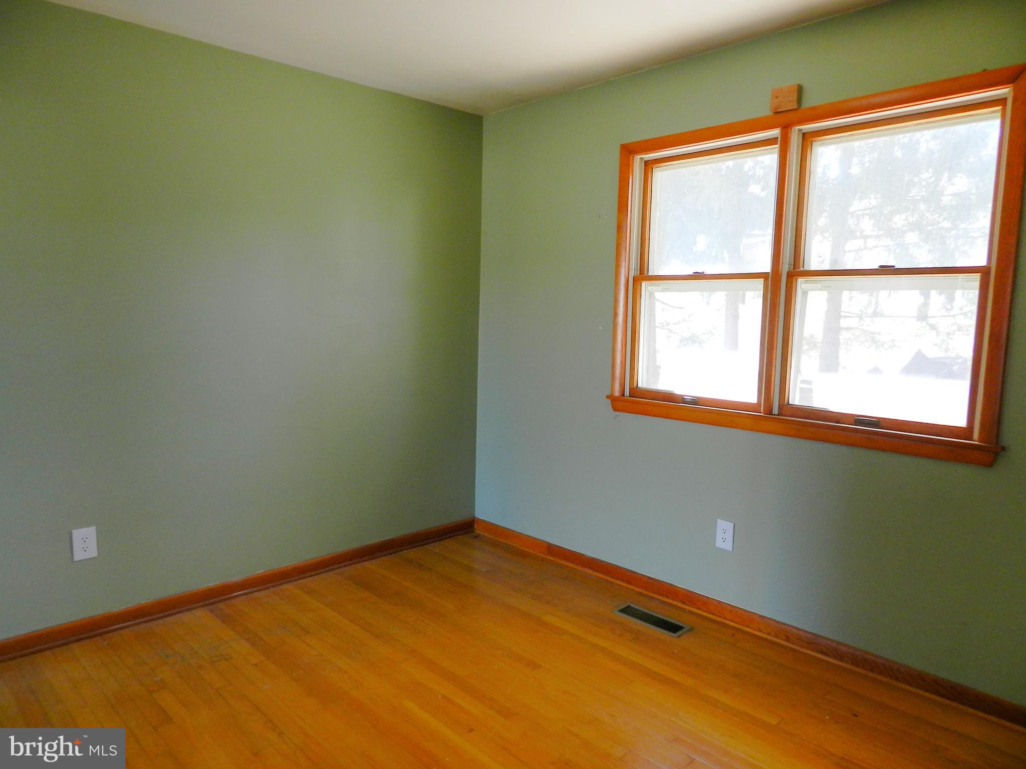 MAPLE SPRINGS ACRES - Residential