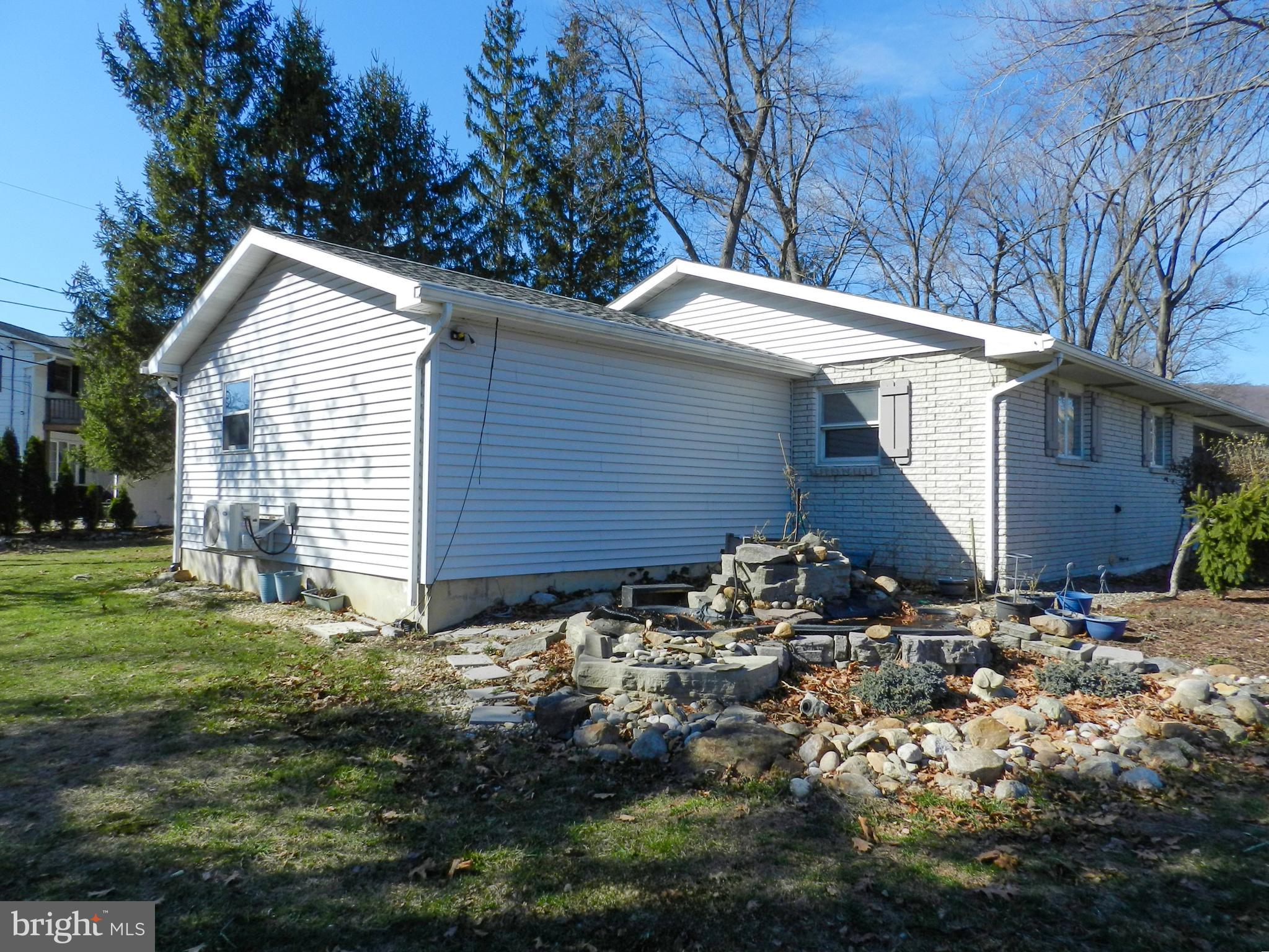 MAPLE SPRINGS ACRES - Residential