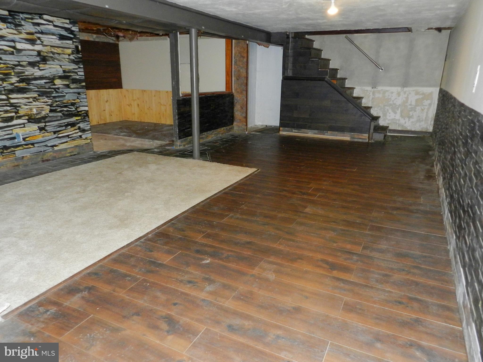 MAPLE SPRINGS ACRES - Residential