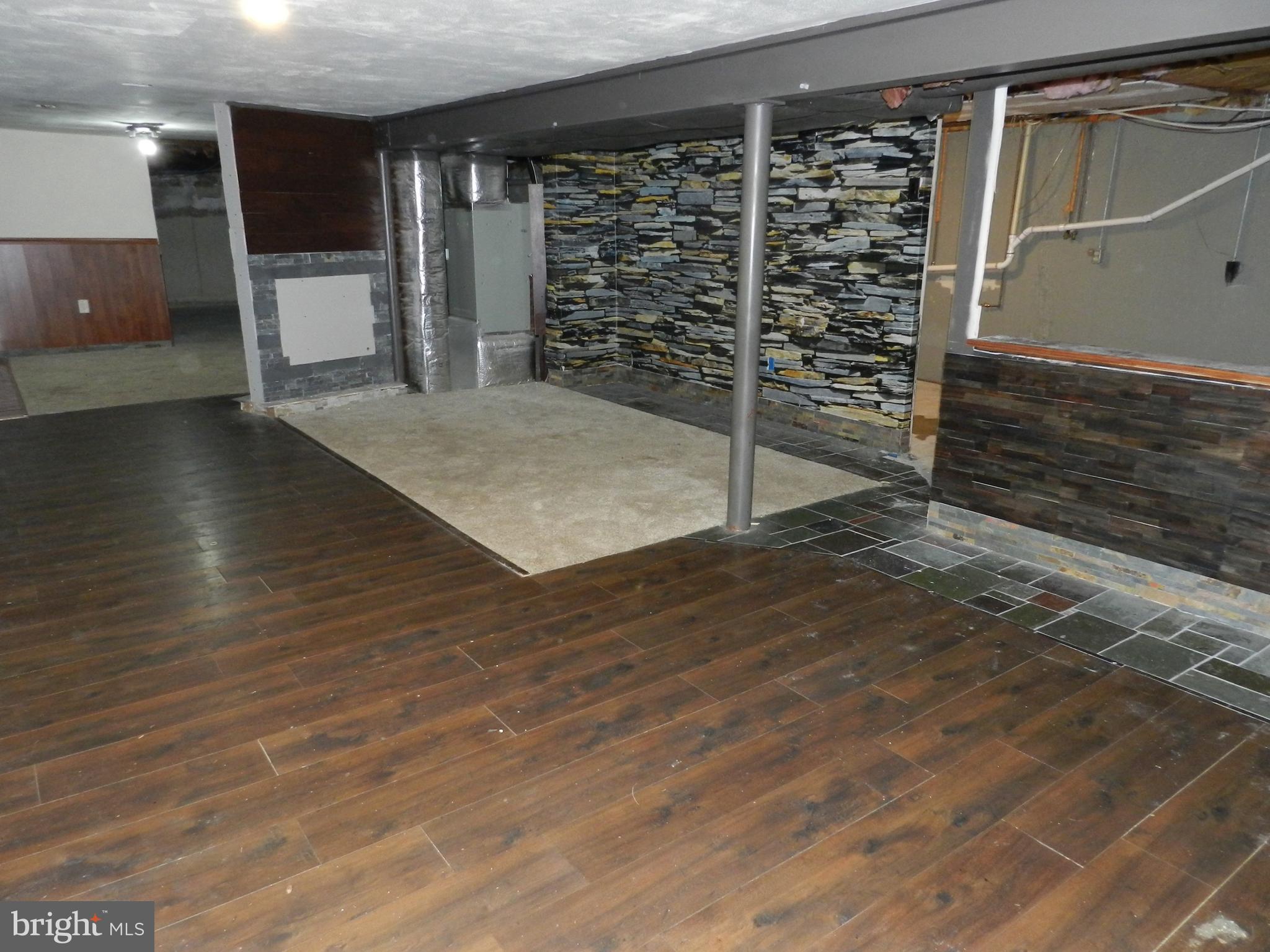 MAPLE SPRINGS ACRES - Residential