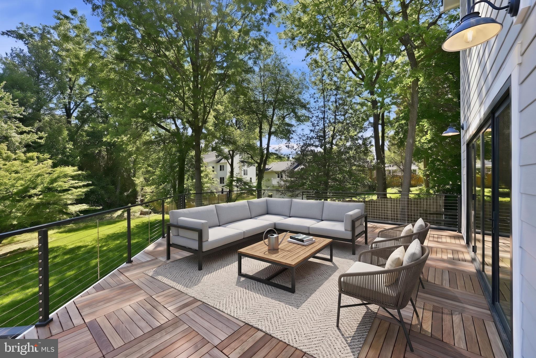 WESTHAMPTON - Residential
