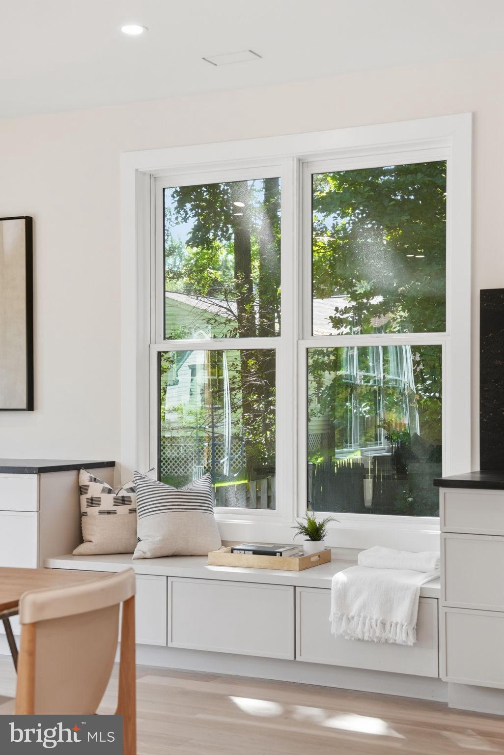 WESTHAMPTON - Residential