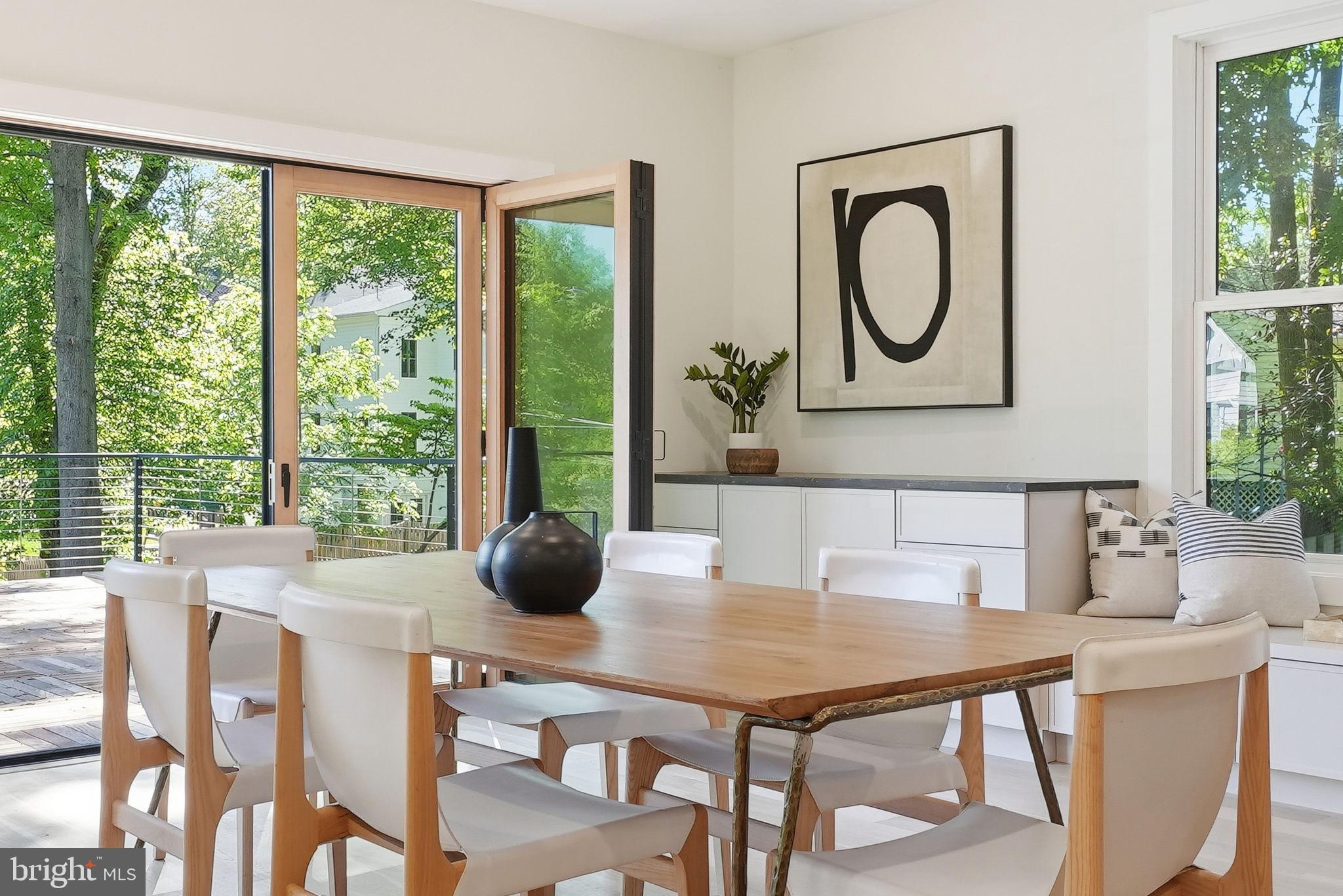 WESTHAMPTON - Residential
