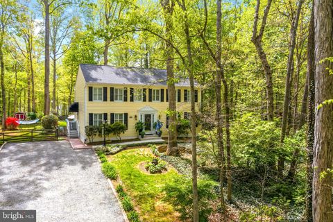 Photo of 8181 Erika Drive, MANASSAS, VA 20112 (MLS # VAPW2118894)