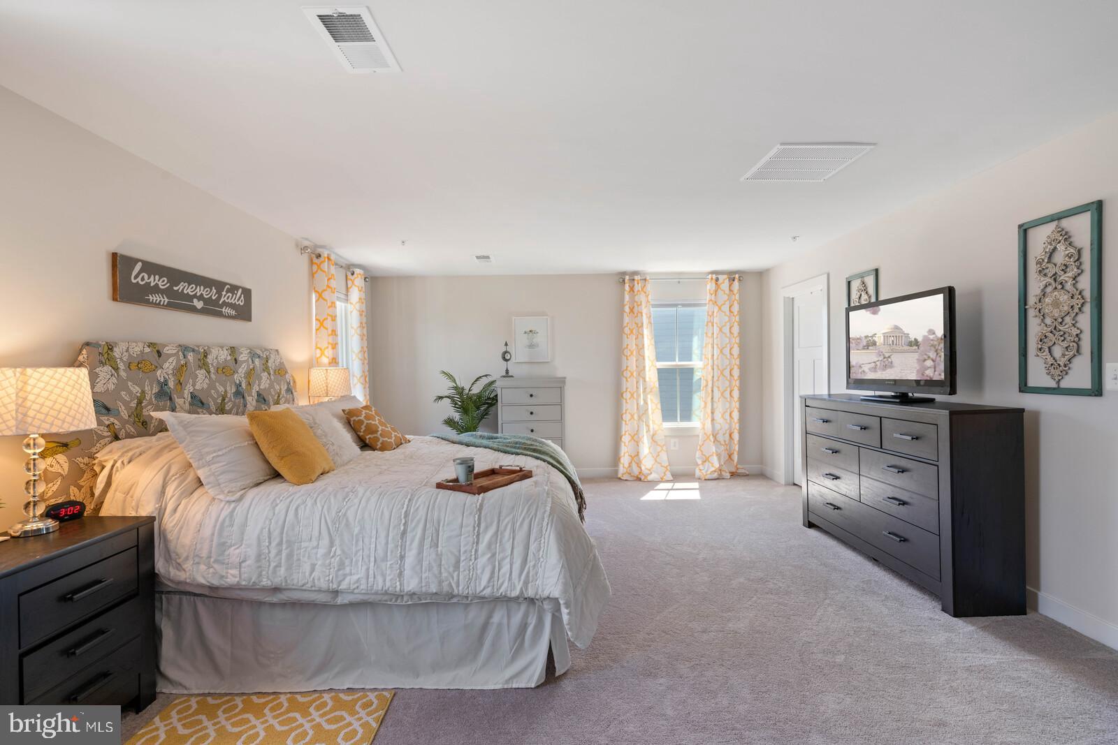 POTOMAC SHORES - Residential