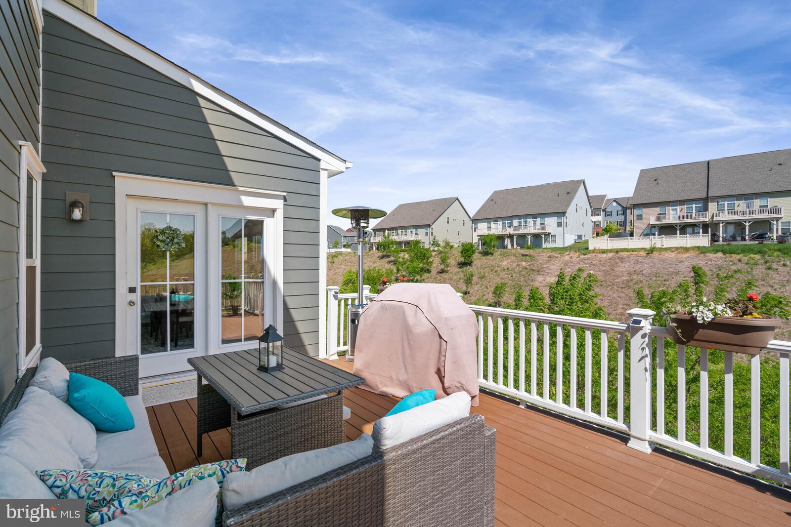 POTOMAC SHORES - Residential