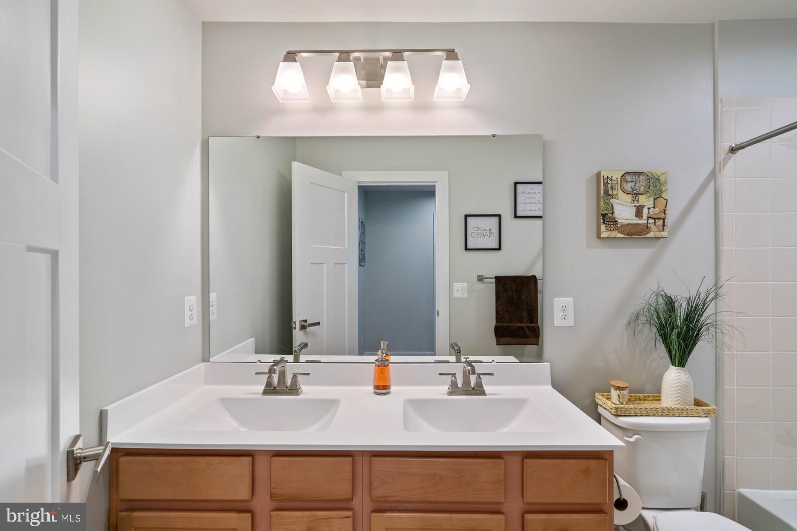 POTOMAC SHORES - Residential