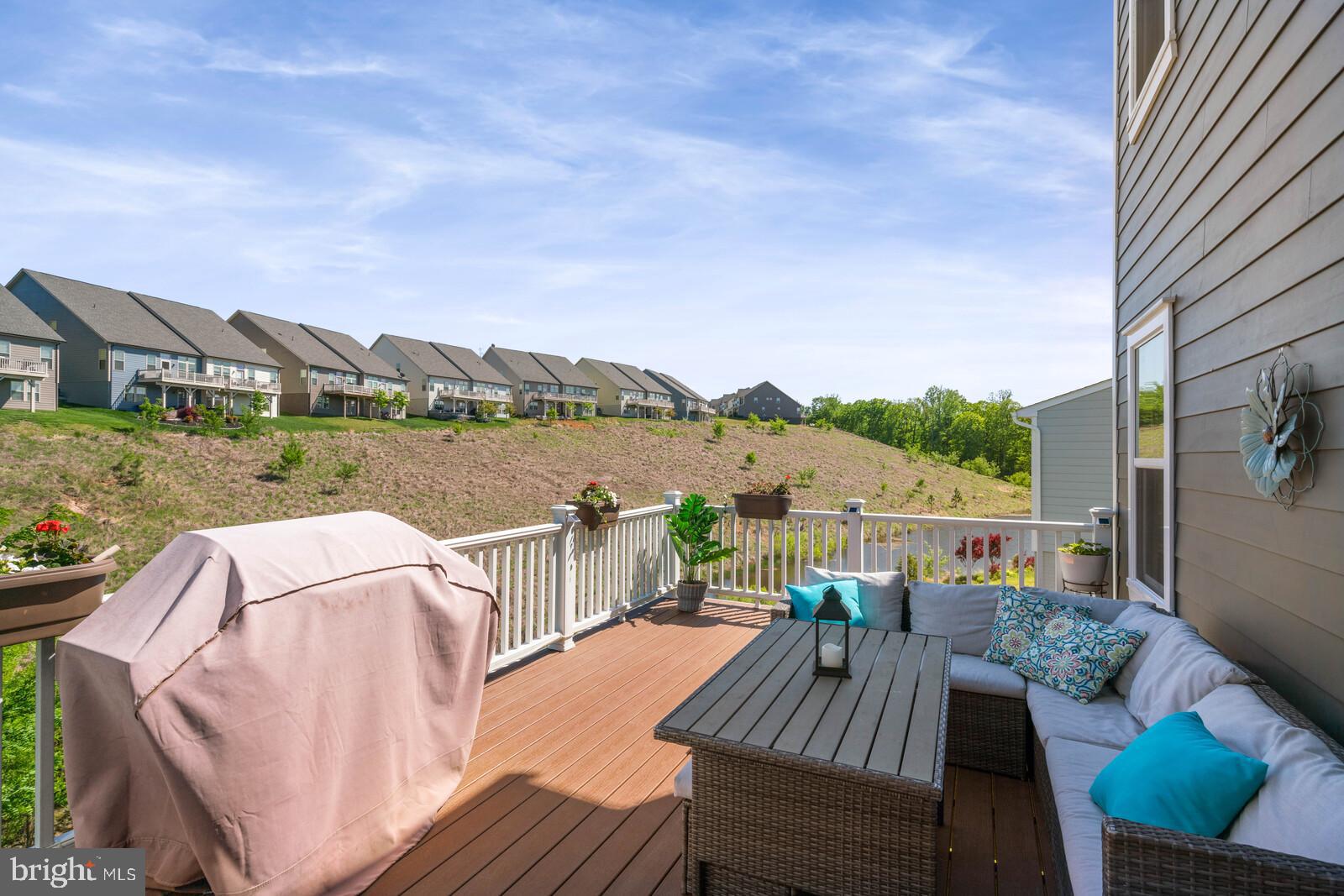 POTOMAC SHORES - Residential