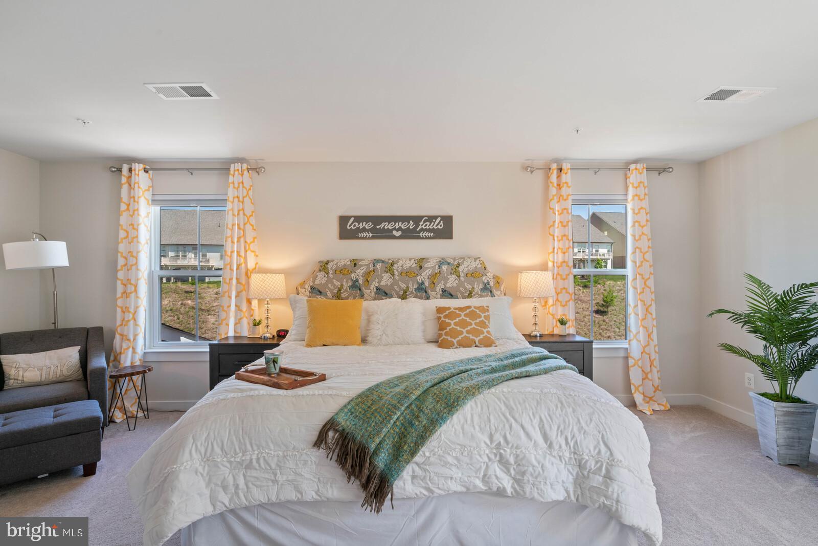 POTOMAC SHORES - Residential