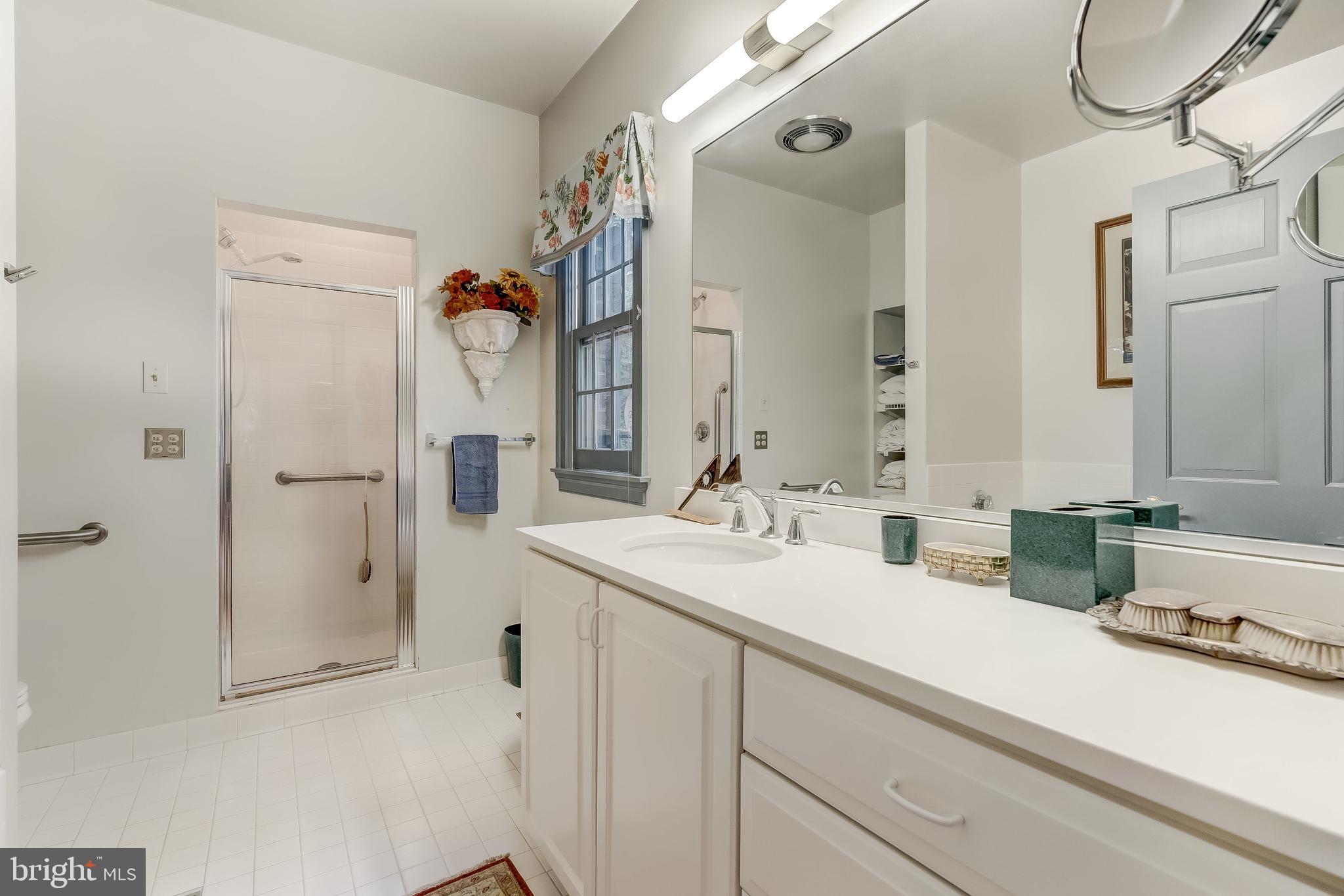 LUTHERVILLE - Residential