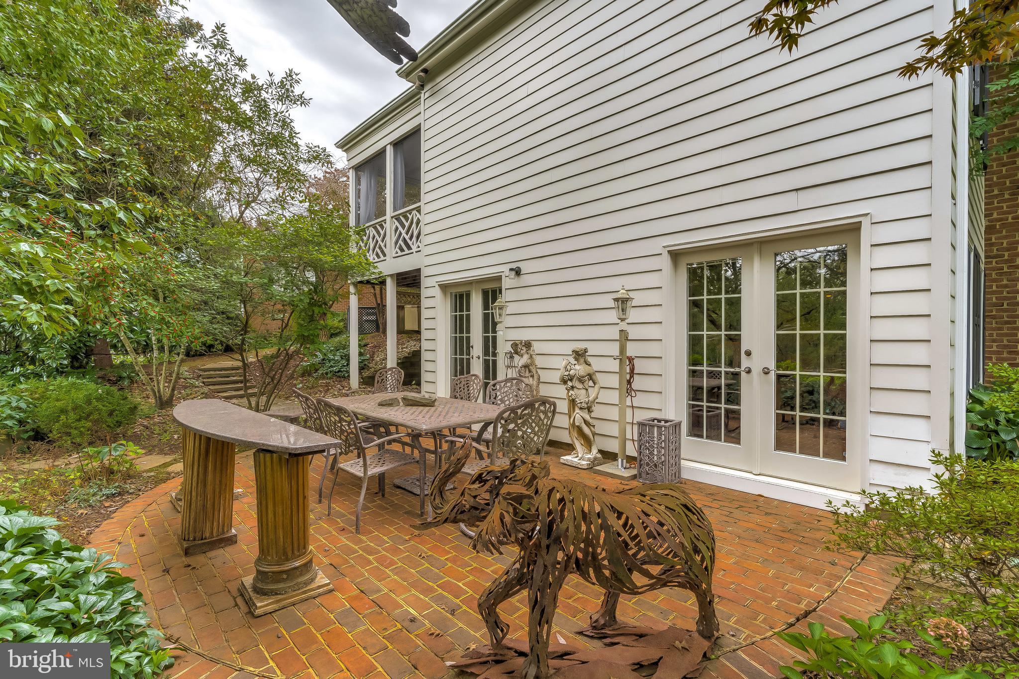 LUTHERVILLE - Residential