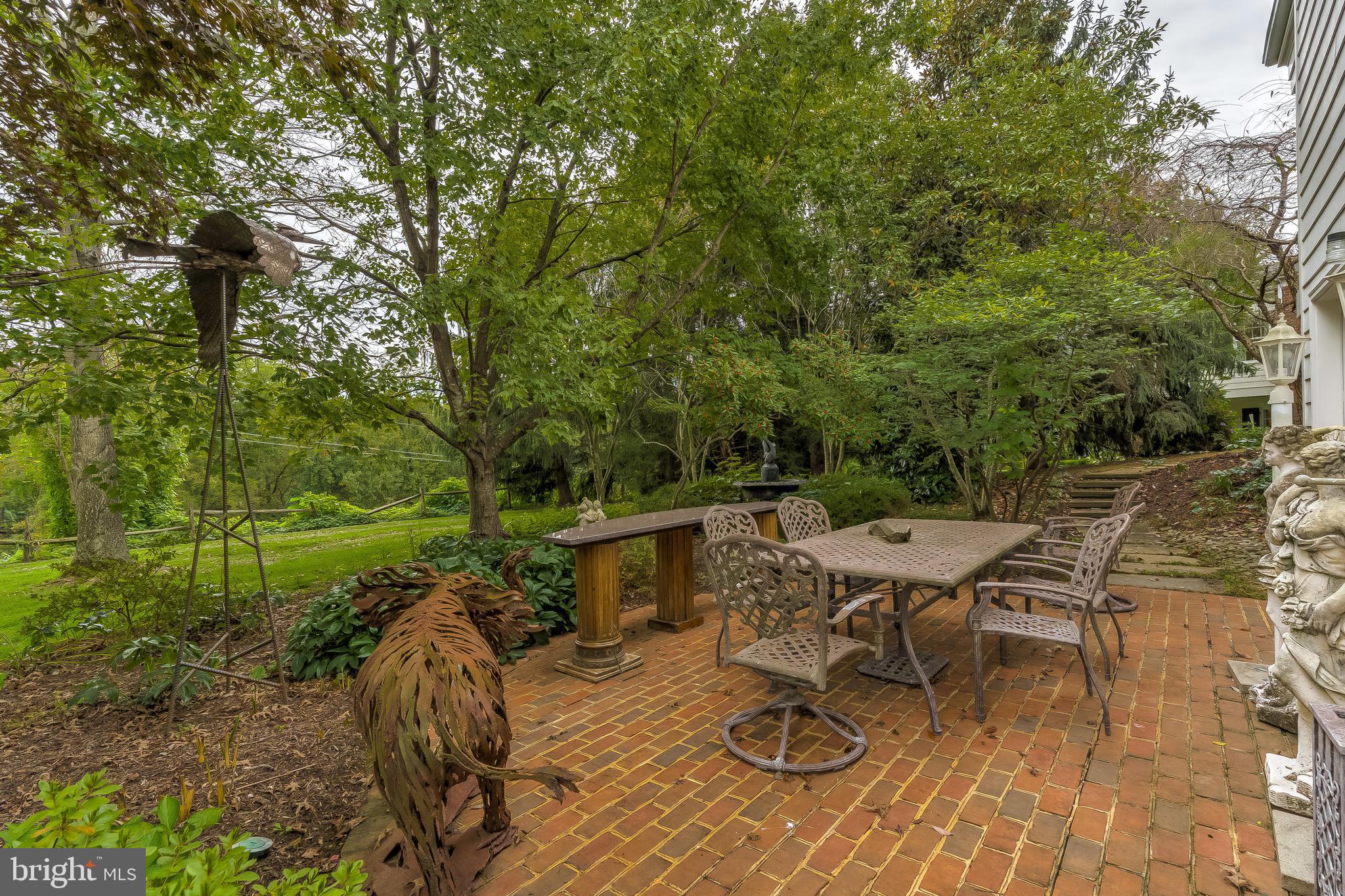 LUTHERVILLE - Residential